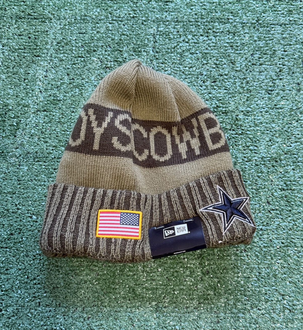 New Era 2025 NFL Salute to Service Dallas Cowboys New Era Knit Cuff Size ONE SIZE - 3 Thumbnail