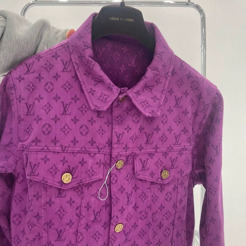 Louis Vuitton Louis Vuitton Purple denim jacket full of printed logo jack Size US M / EU 48-50 / 2 - 3 Thumbnail