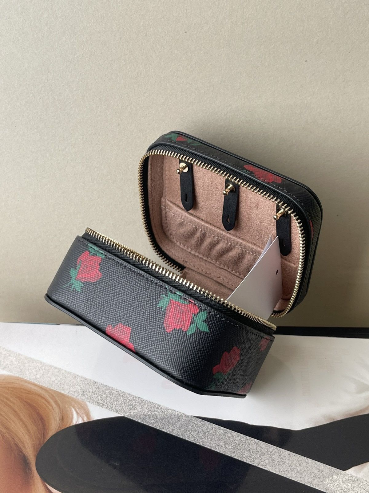 Kate Spade (new+tag) Kate Spade chic jewelry box red floral design Size ONE SIZE - 2 Thumbnail