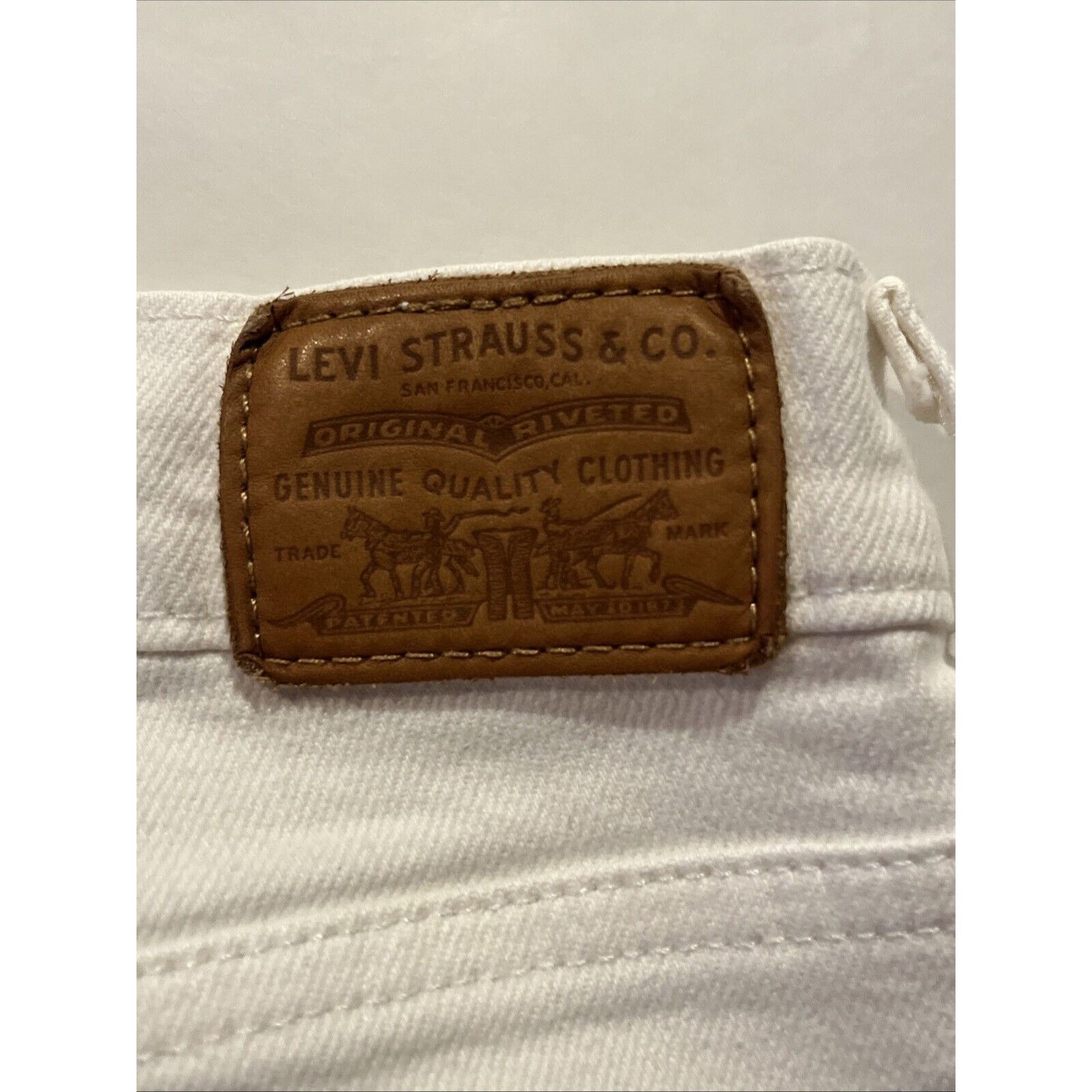 Levi's Levi’s 724 Jeans Womens 31 32x24 High Straight Raw Hem White Size 31" - 16 Thumbnail