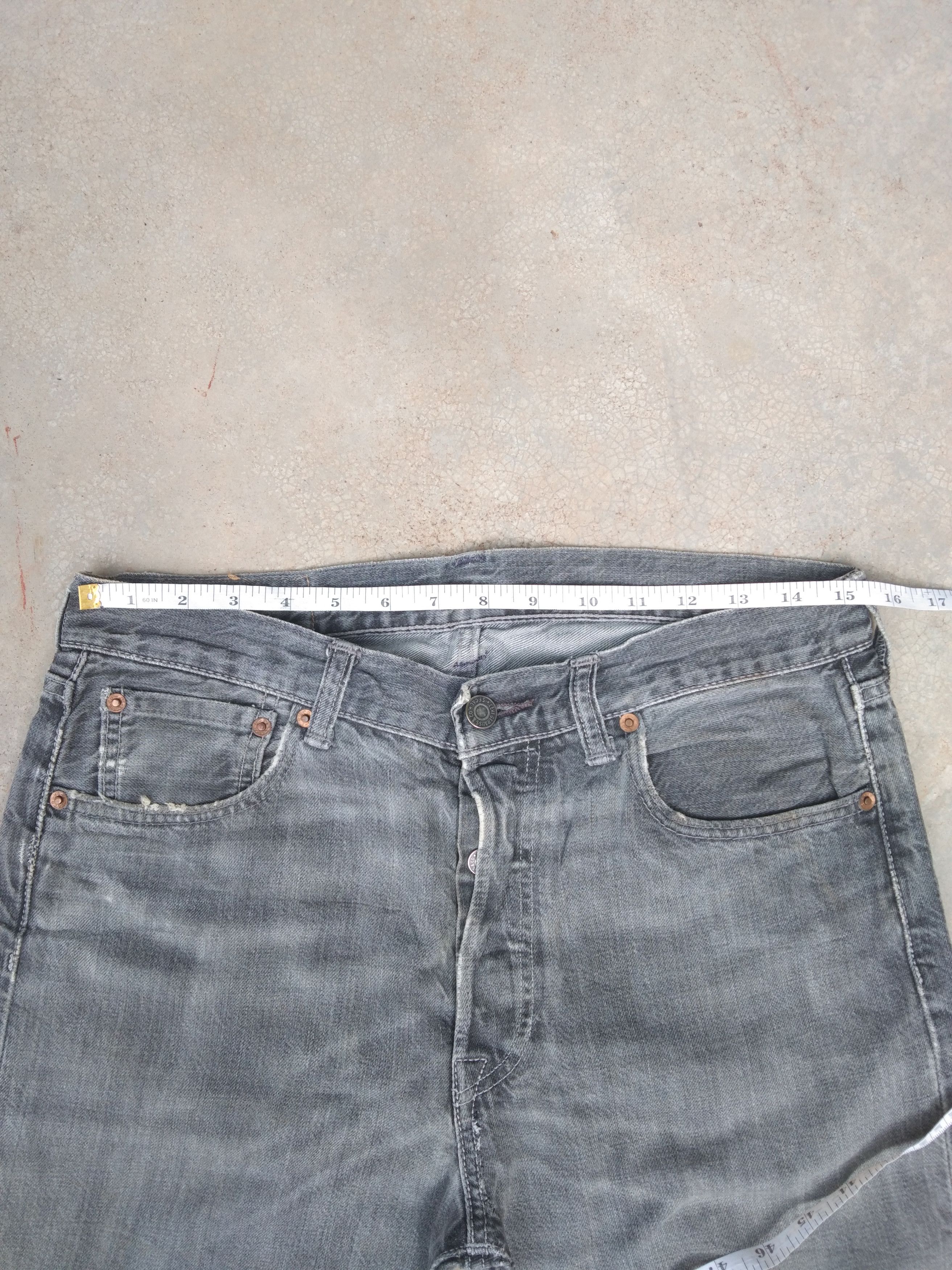 Levi's × Vintage Vintage Levis 501 Grey Distressed Jeans 30x32 Size US 30 / EU 46 - 7 Thumbnail