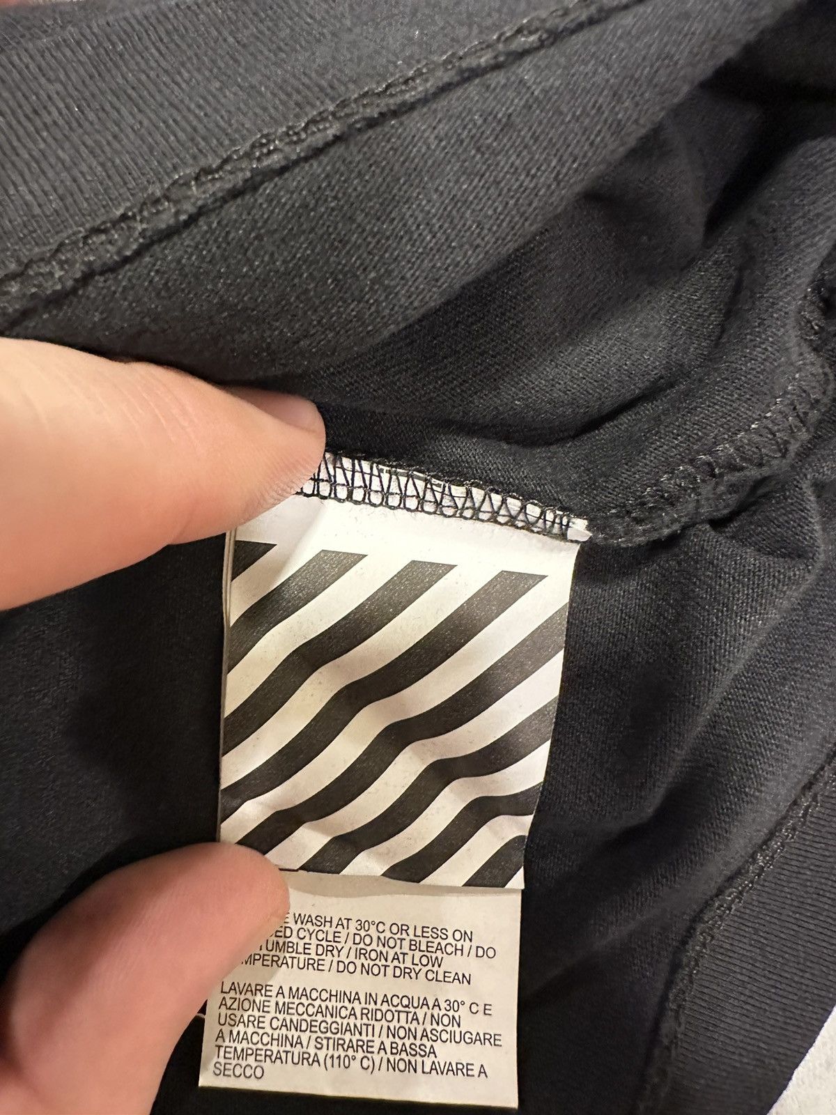 Off-White ***RARE OFF WHITE SHIRT Size US XL / EU 56 / 4 - 3 Thumbnail
