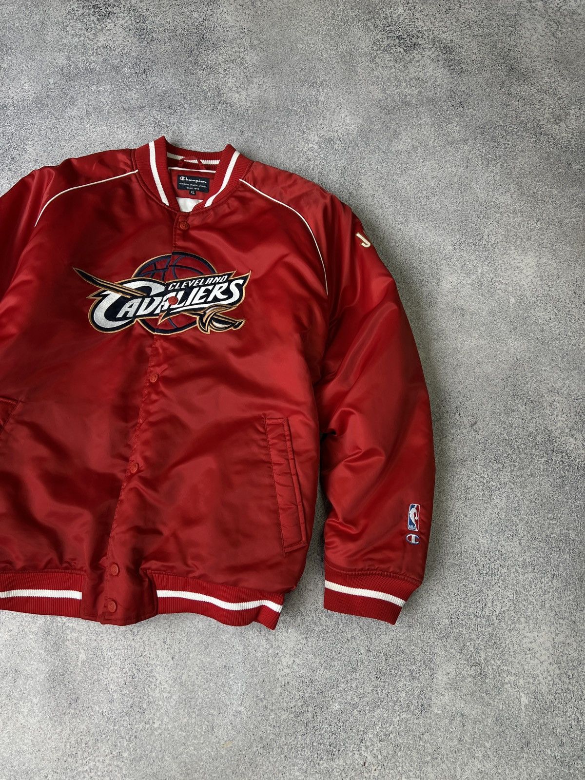 Champion × NBA × Vintage Vintage NBA Champion Cleveland Cavaliers Bomber Jacket Size US XL / EU 56 / 4 - 3 Thumbnail