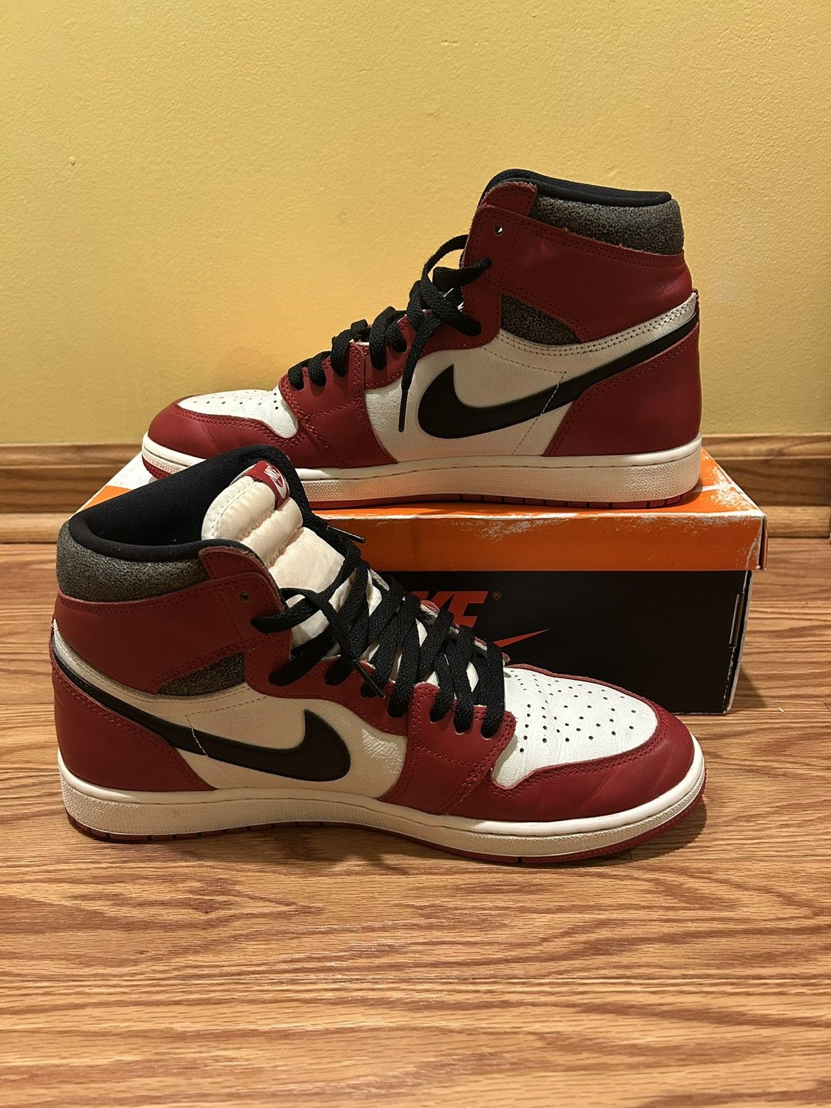 Jordan Brand Jordan 1 Chicago Lost And Found DZ5485-612 NEXT DAY SHIPPING Size US 12.5 / EU 45-46 - 2 Thumbnail