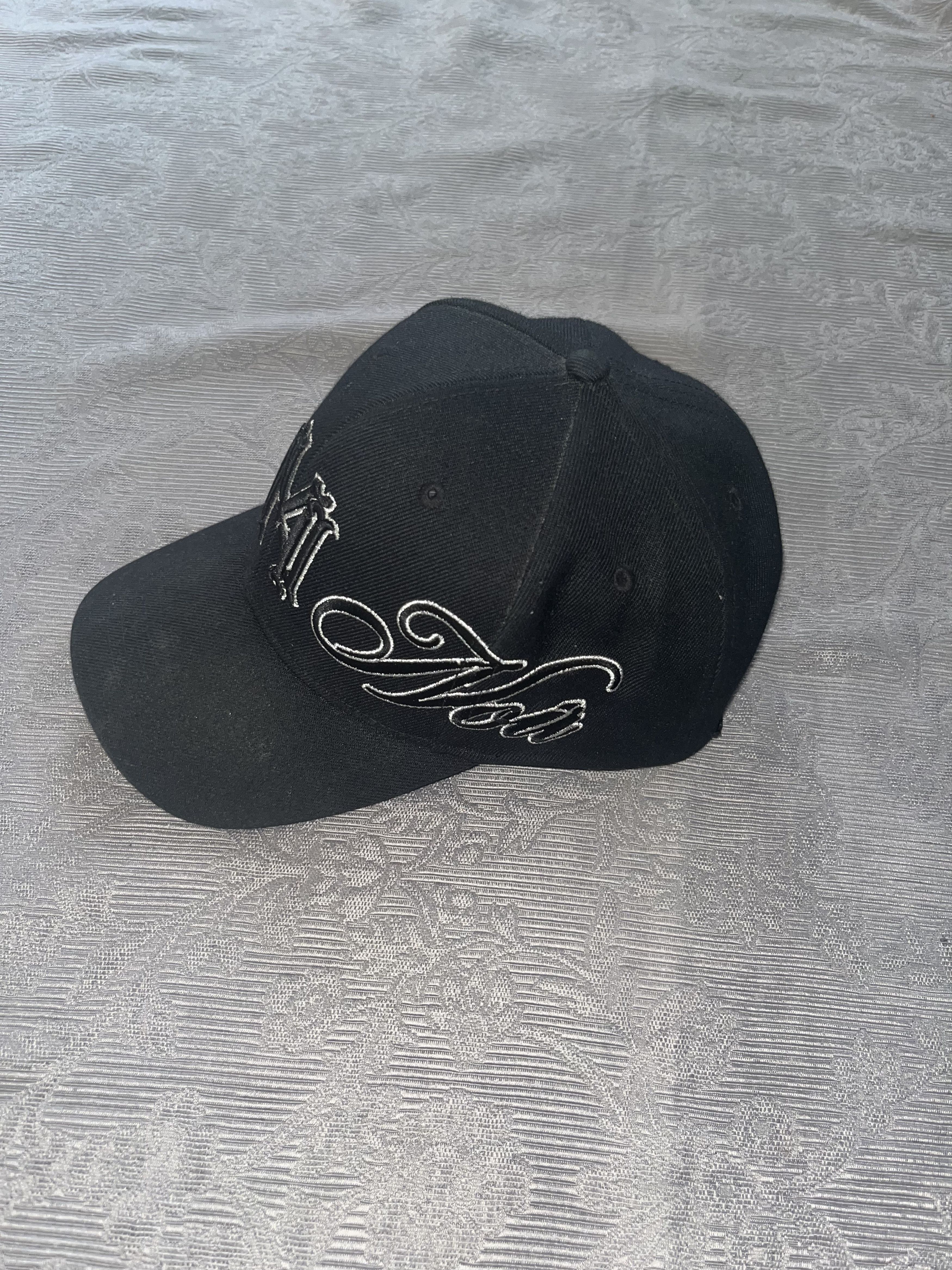 M+Rc Noir Marche Noir "Butterfly" Hat Size ONE SIZE - 3 Thumbnail