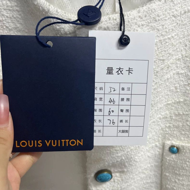 Louis Vuitton Louis Vuitton 24 Newest White Solid Collarless Single Breas Size US L / EU 52-54 / 3 - 5 Thumbnail