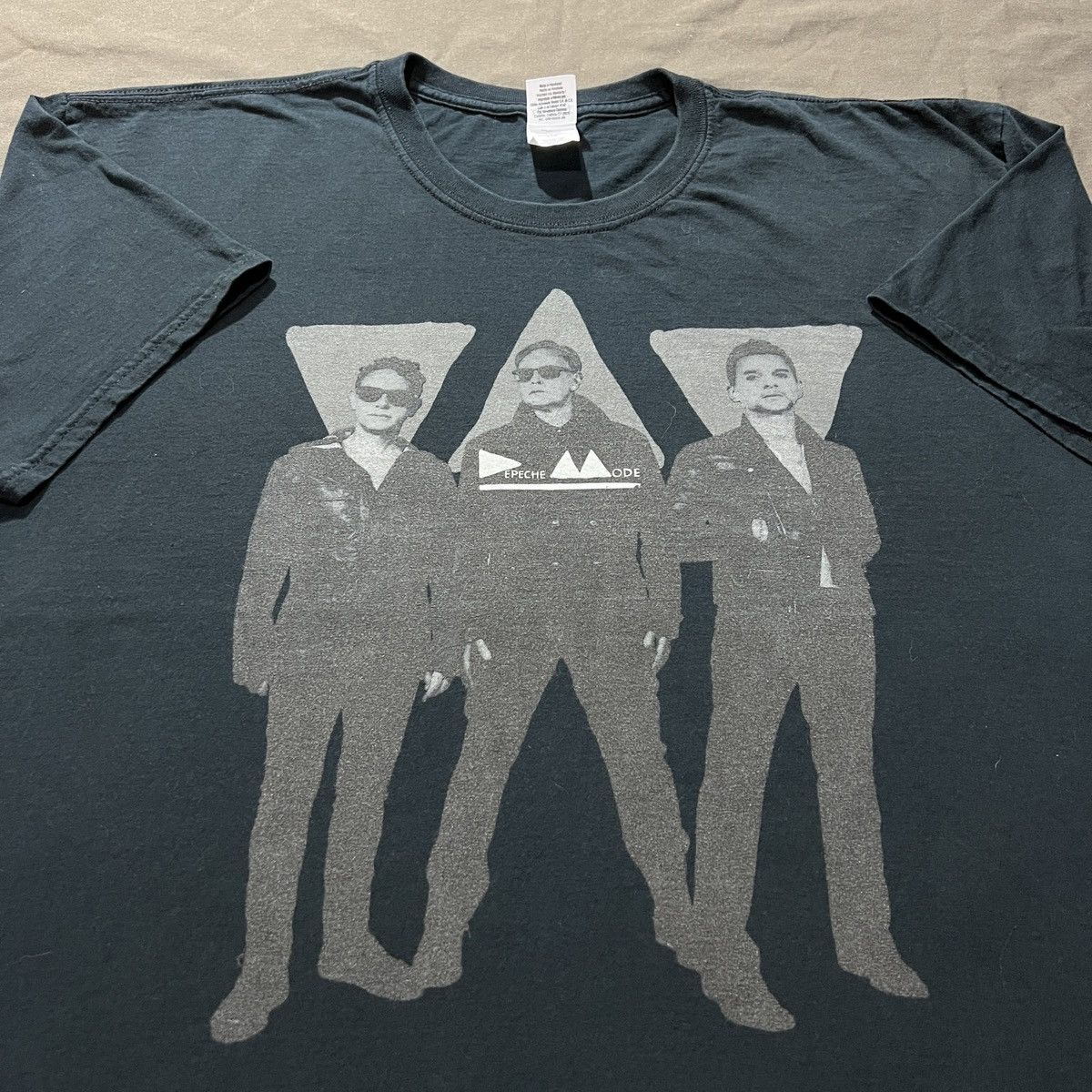 Vintage Vintage Y2K Depeche Mode Tour Promo Tee 2XL Electronic rock Size US XL / EU 56 / 4 - 5 Thumbnail