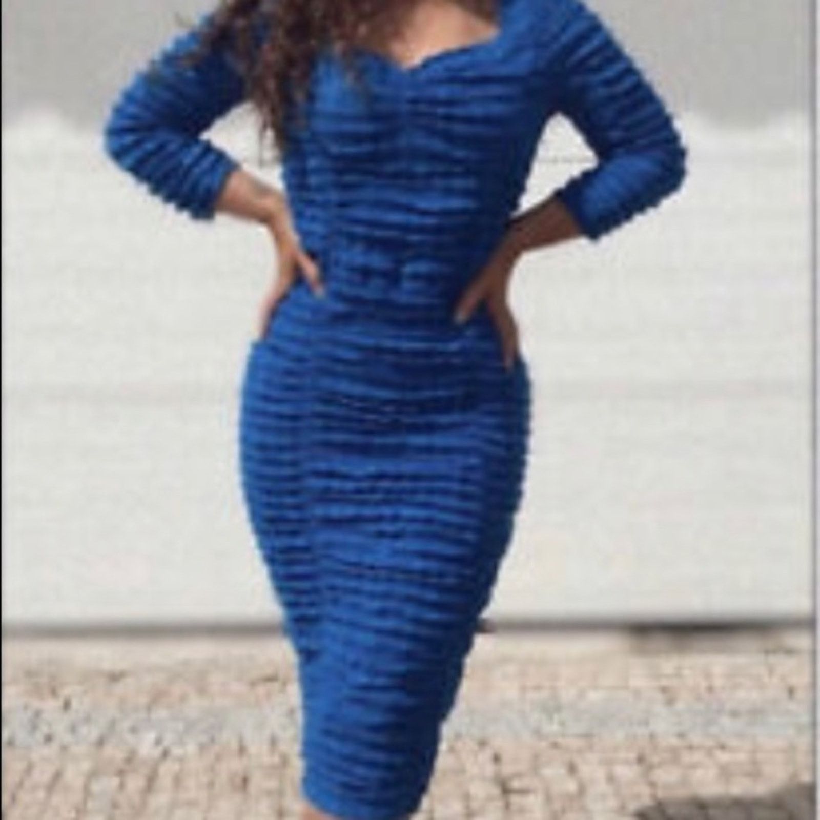 Zara Zara Bright Blue Ruched Bodycon Midi Dress Bloggers Size L / US 10 / IT 46 - 3 Thumbnail