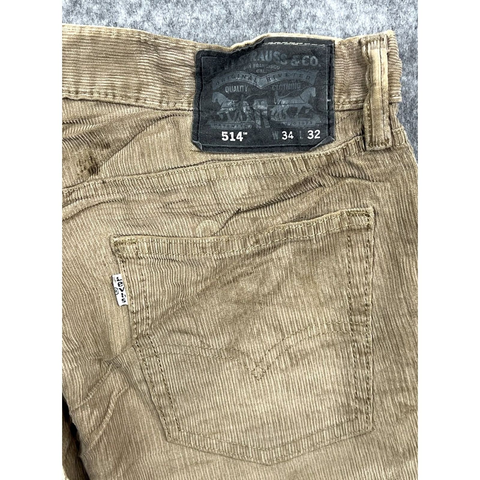 Levi's VINTAGE Levi's 514 Men's Corduroy Brown Regular Fit Straight Leg Pants 34x32 Size US 34 / EU 50 - 7 Thumbnail