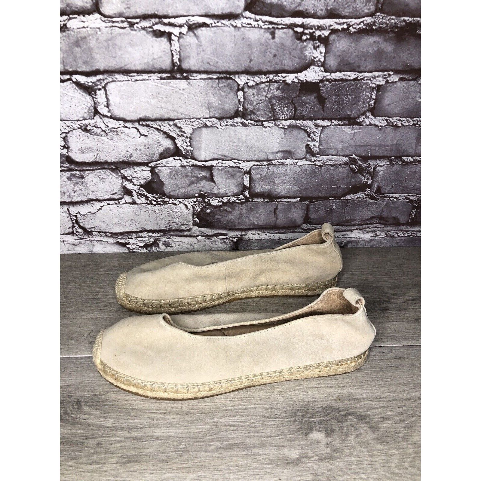 Other J. Jill Ivory Suede Leather Slip On Flats Espadrilles Women’ Size US 9.5 / IT 39.5 - 7 Thumbnail