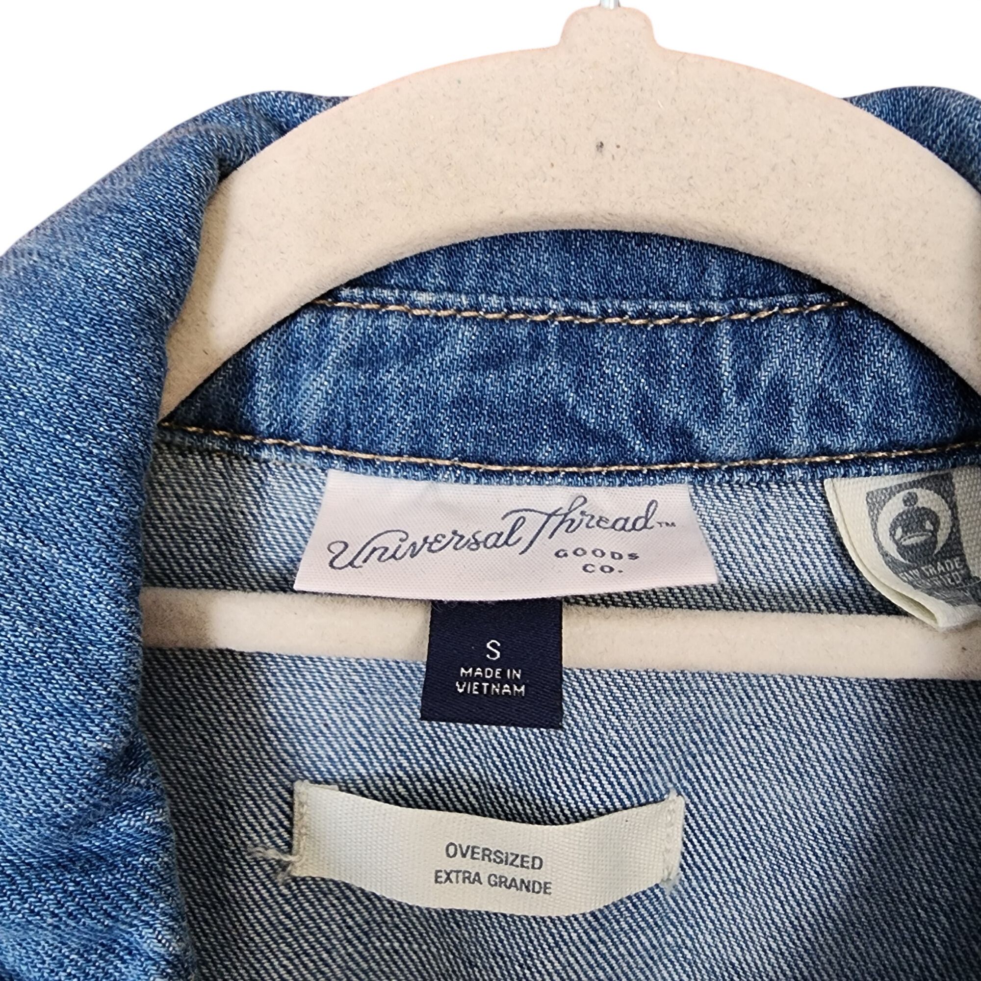 Other Universal threads Long Sleeved Denim Jean Peral Snap Shirt o Size S / US 4 / IT 40 - 3 Thumbnail