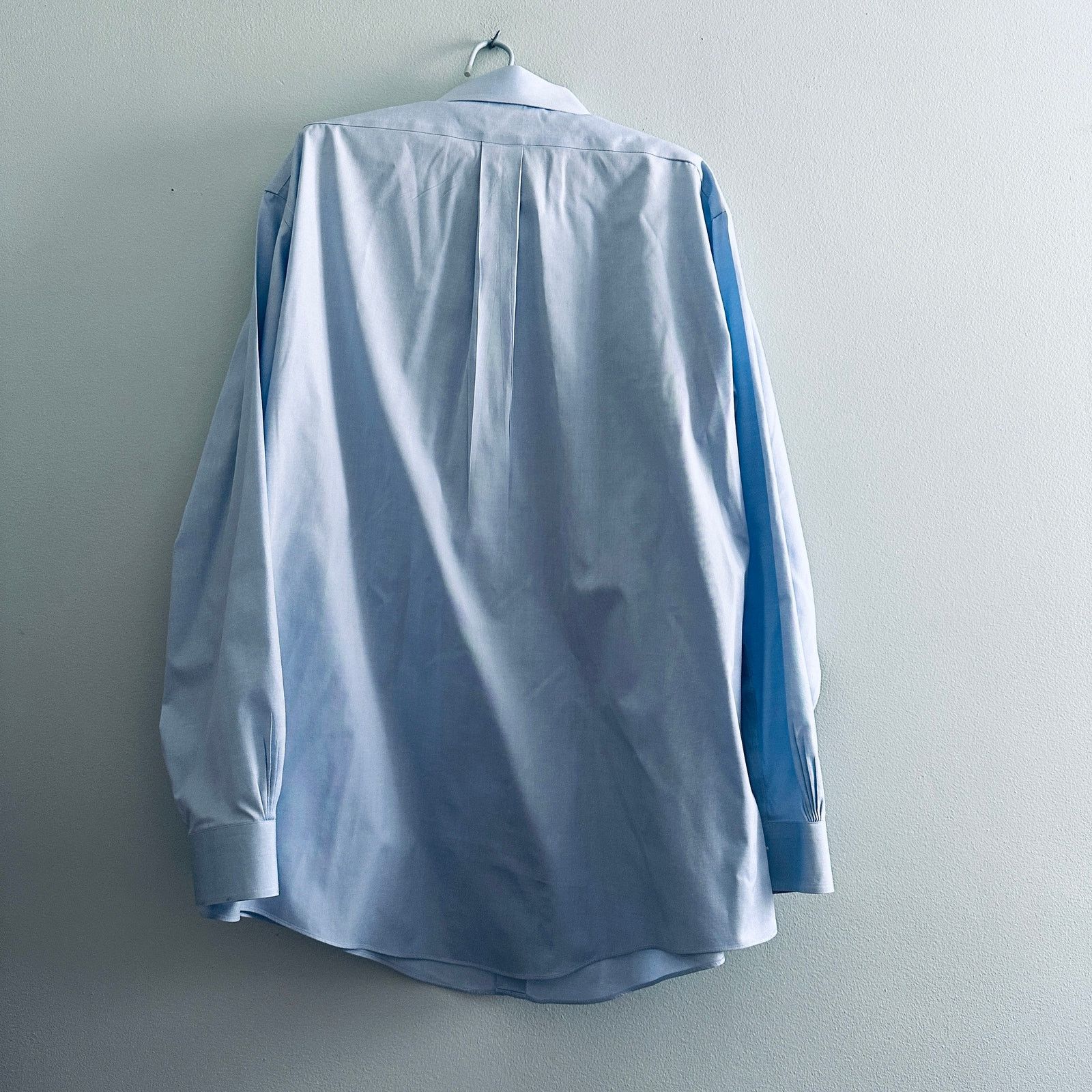 Brooks Brothers Brooks Brothers solid blue traditional fit button down Size US L / EU 52-54 / 3 - 3 Thumbnail