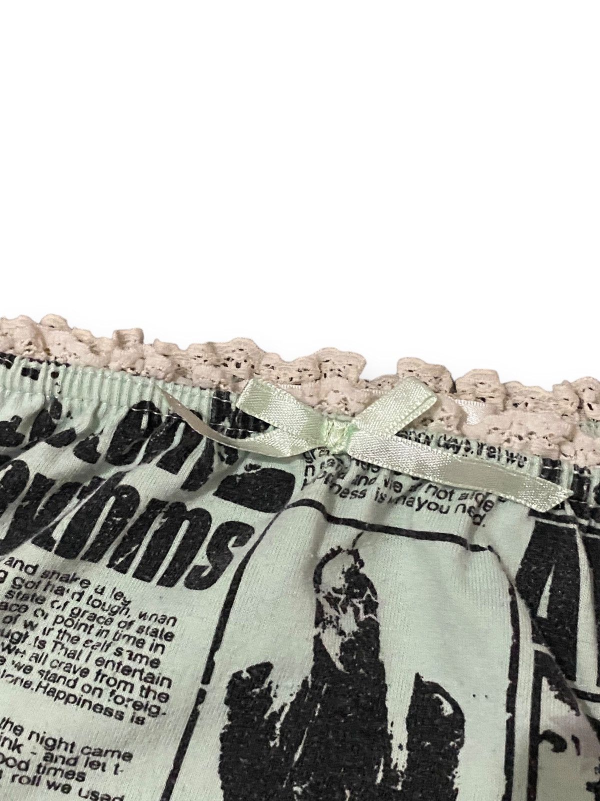 Hysteric Glamour × Japanese Brand ATELIER BE JAPAN NEWSPAPER FULLPRINT HYSTERIC STYLES Size L / US 10 / IT 46 - 4 Thumbnail