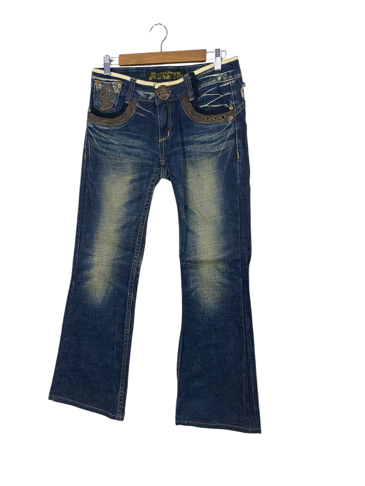 Japanese Brand Japanase brand red peppers flared denim very rare Size US 31 - 8 Thumbnail