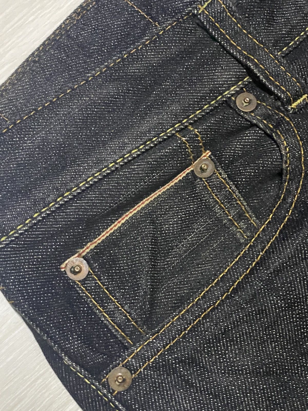 Undercover × Uniqlo Vintage Uniqlo Black Denim Selvedge Distressed Loose Jeans Size US 39 - 7 Thumbnail