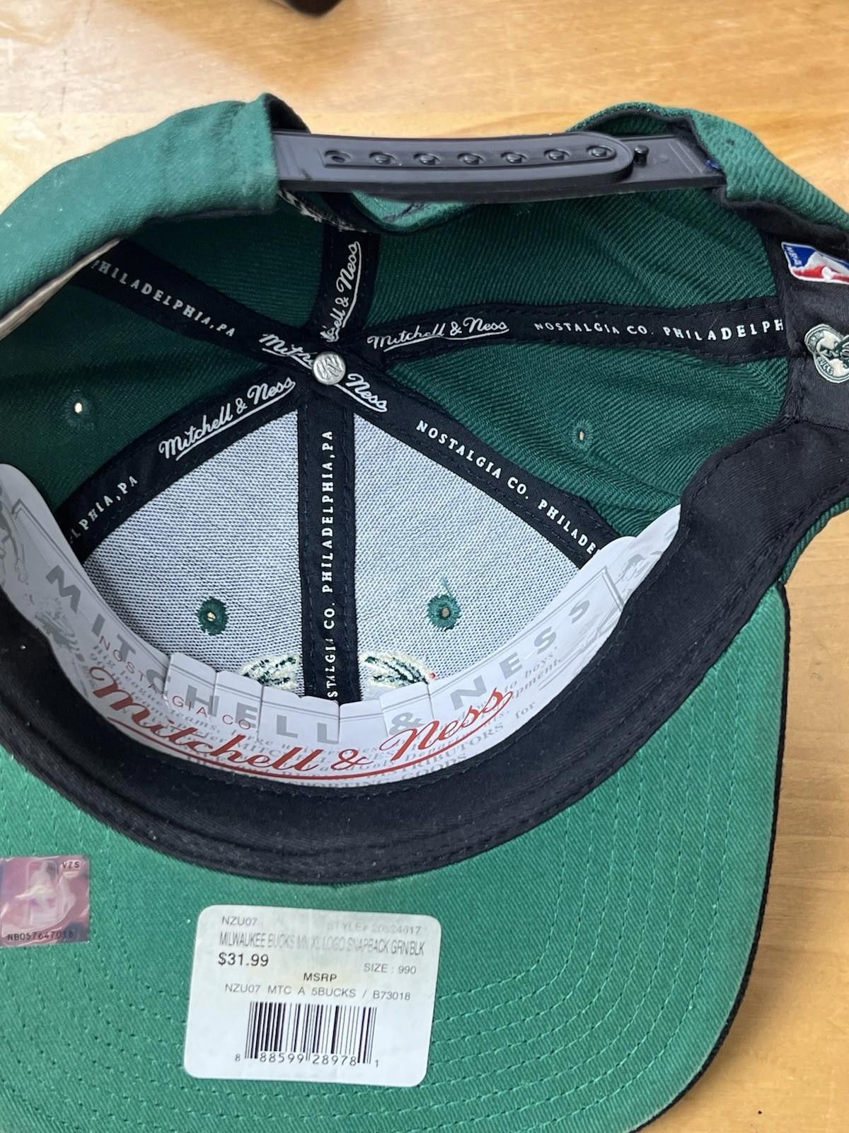 Mitchell & Ness Milwaukee Bucks Mitchell & Ness Black NBA Snapback Baseball Size ONE SIZE - 8 Thumbnail