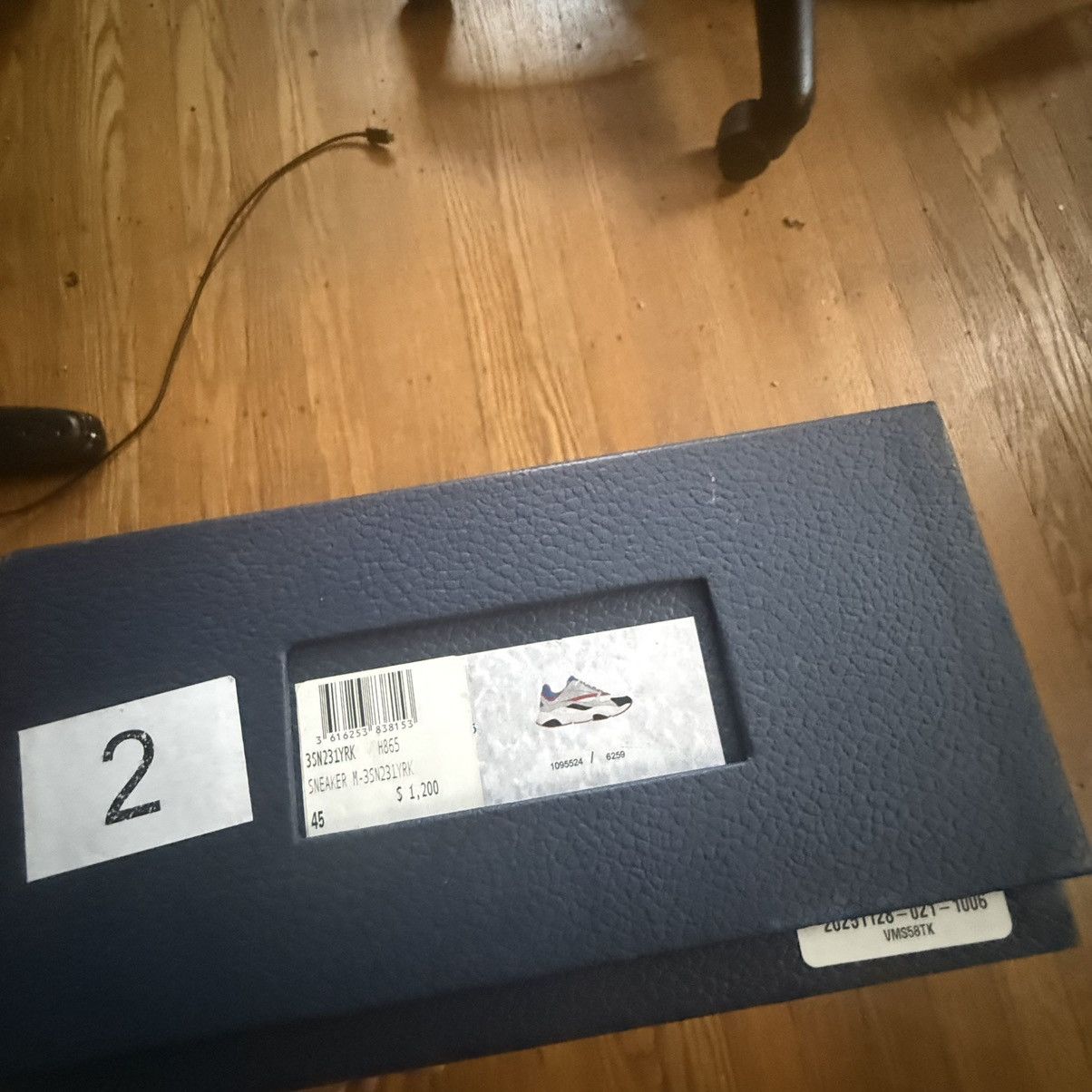 Dior Dior b22 “ white red blues” Size US 12 / EU 45 - 10 Thumbnail