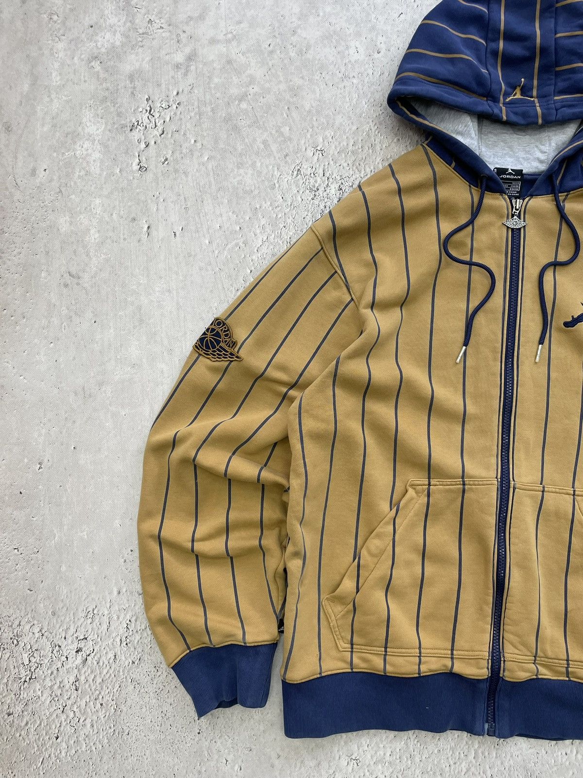 Jordan Brand Rare drill nike Jordan y2k hype hoodie Size US L / EU 52-54 / 3 - 3 Thumbnail