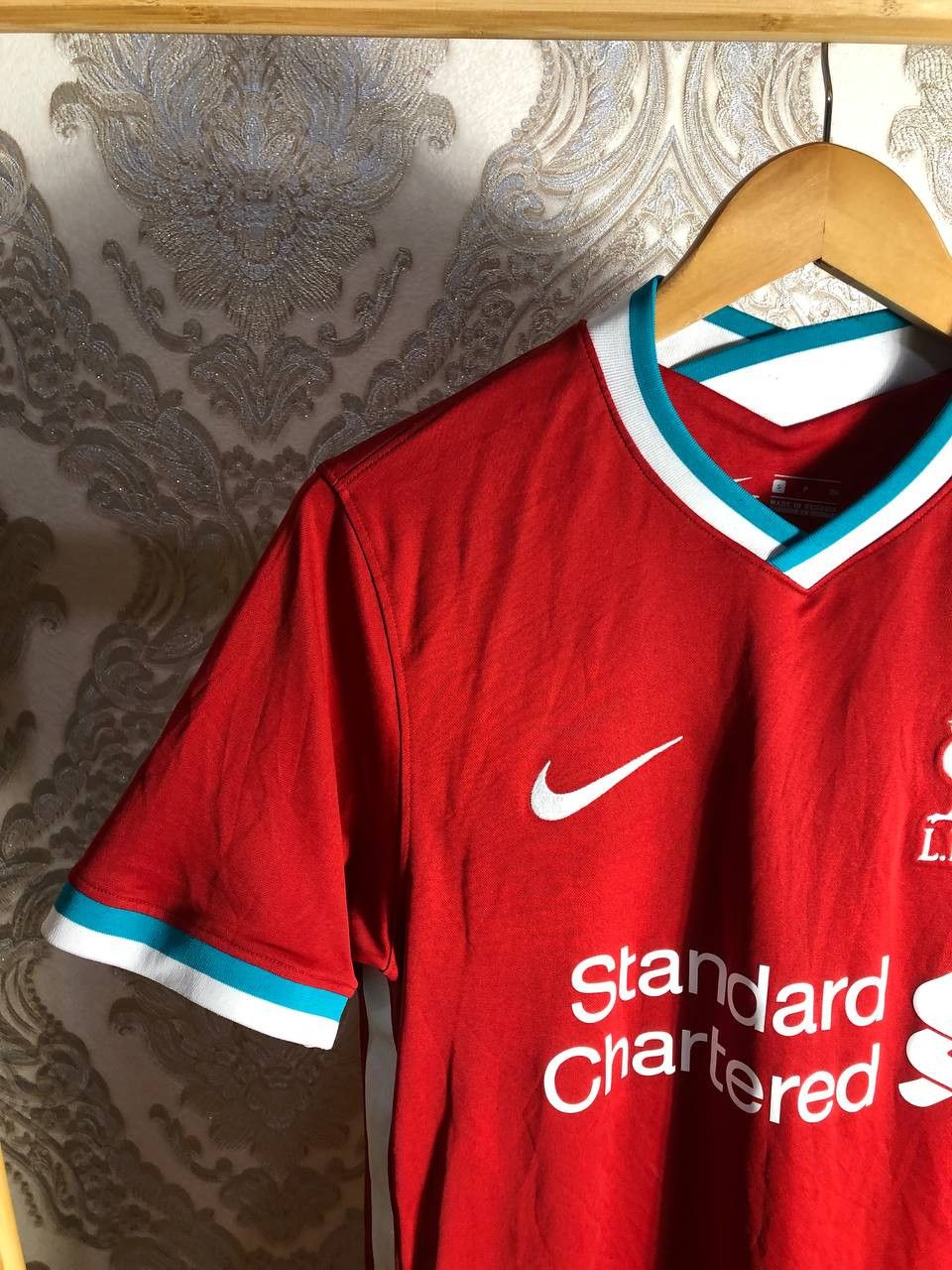 Nike Vintage Nike FC Liverpool England Soccer Jersey Retro Y2K Size US S / EU 44-46 / 1 - 3 Thumbnail