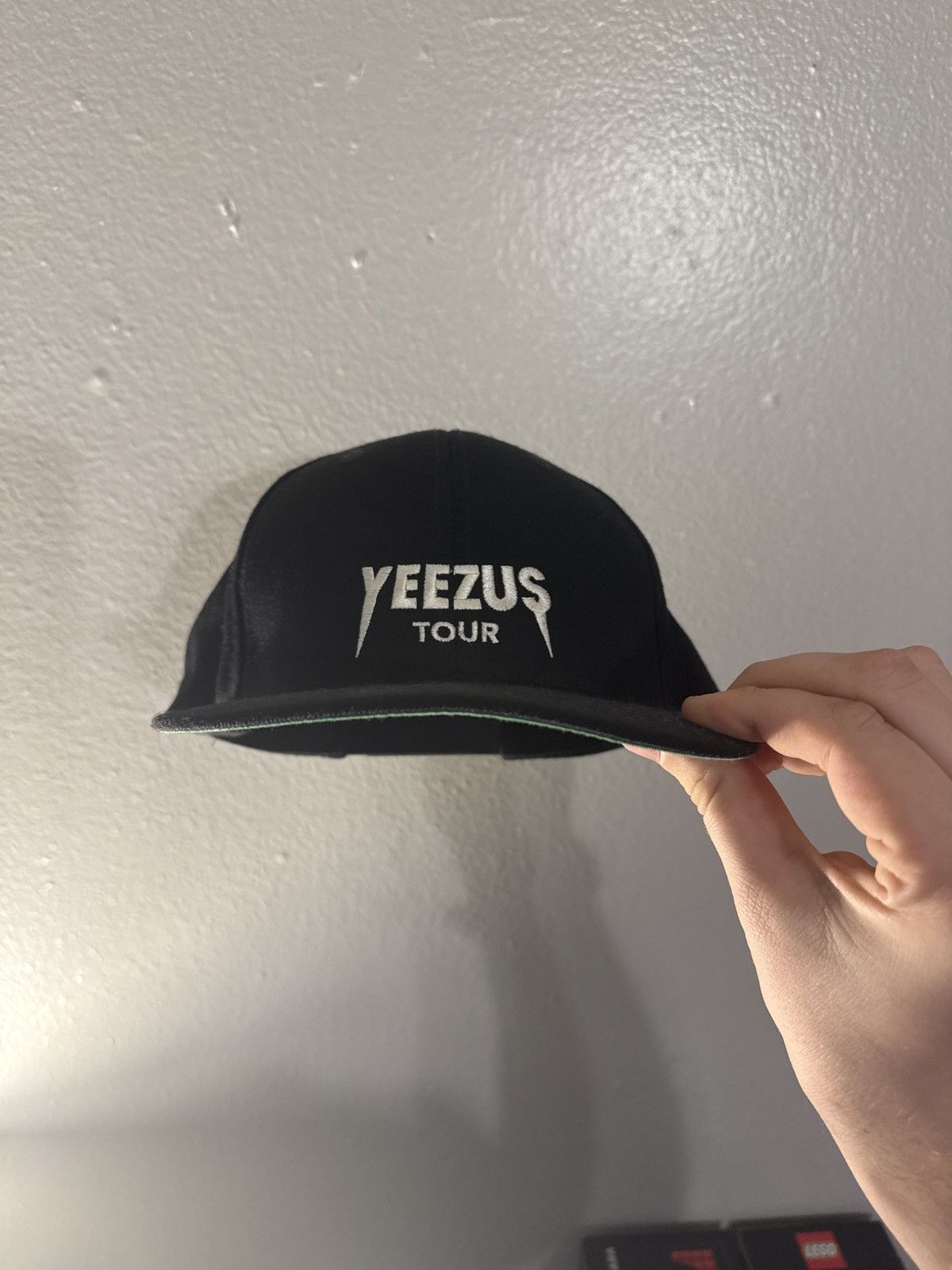 Kanye West RARE AUTHENTIC KANYE WEST YEEZUS TOUR SNAPBACK Size ONE SIZE - 1 Thumbnail