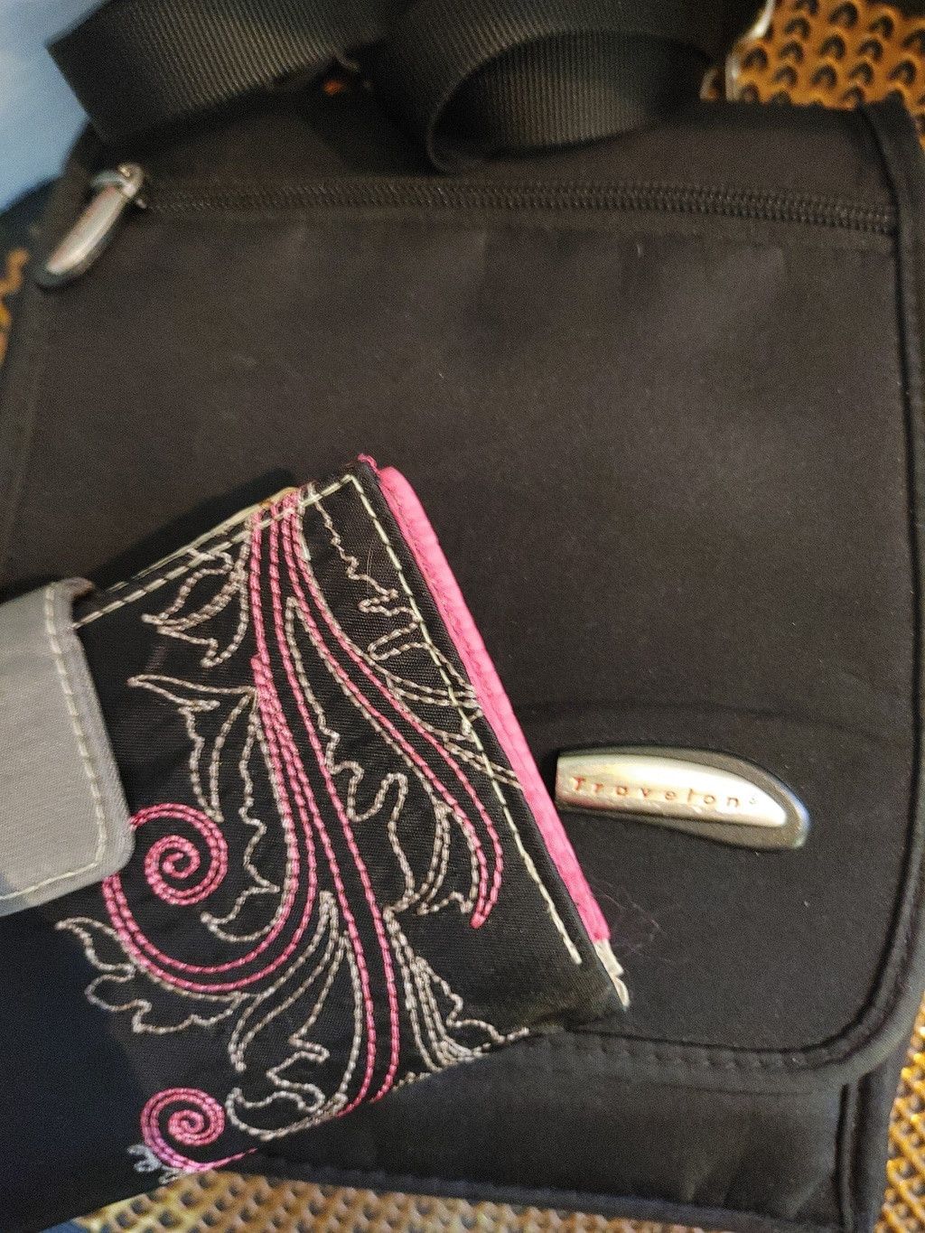 Away Travel Travelon Anti Theft Crossbody & Wallet Travel Set x2 Size ONE SIZE - 10 Thumbnail
