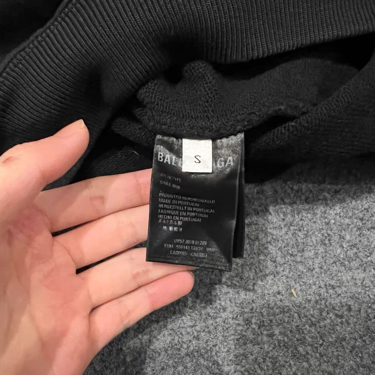 Balenciaga Balenciaga Sweatshirt K28 Size US S / EU 44-46 / 1 - 4 Thumbnail