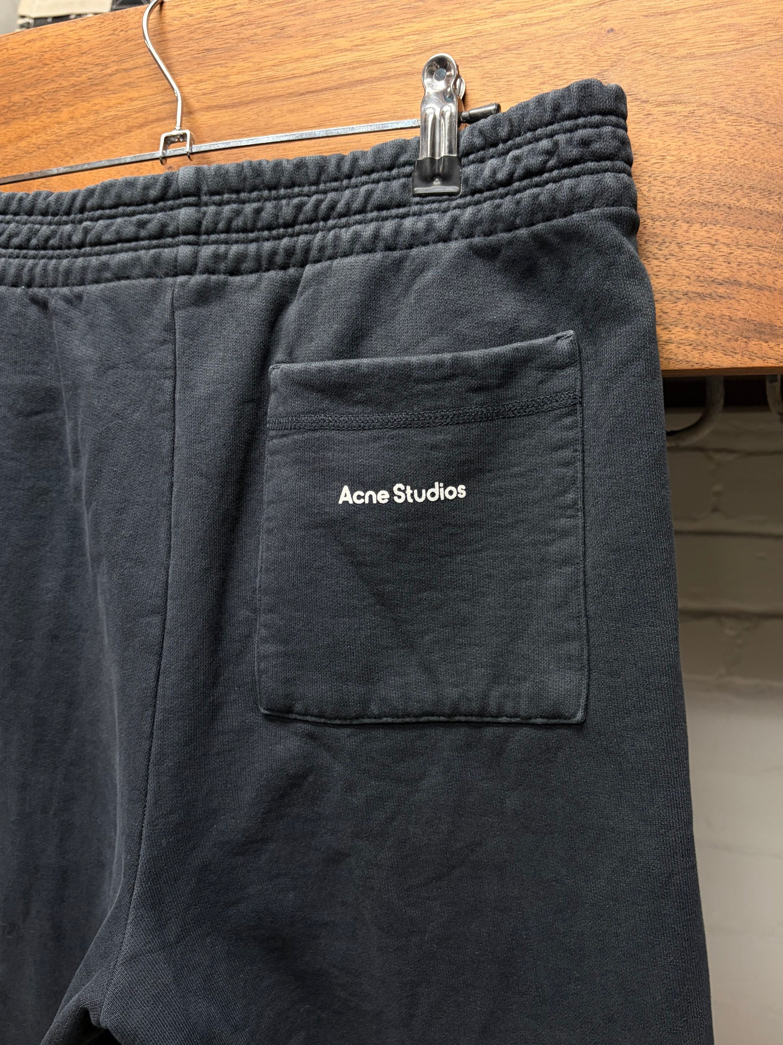 Acne Studios Acne Studios Wide Leg ‘Washed Black’ Raw Hem Sweatpants Size US 30 / EU 46 - 2 Thumbnail