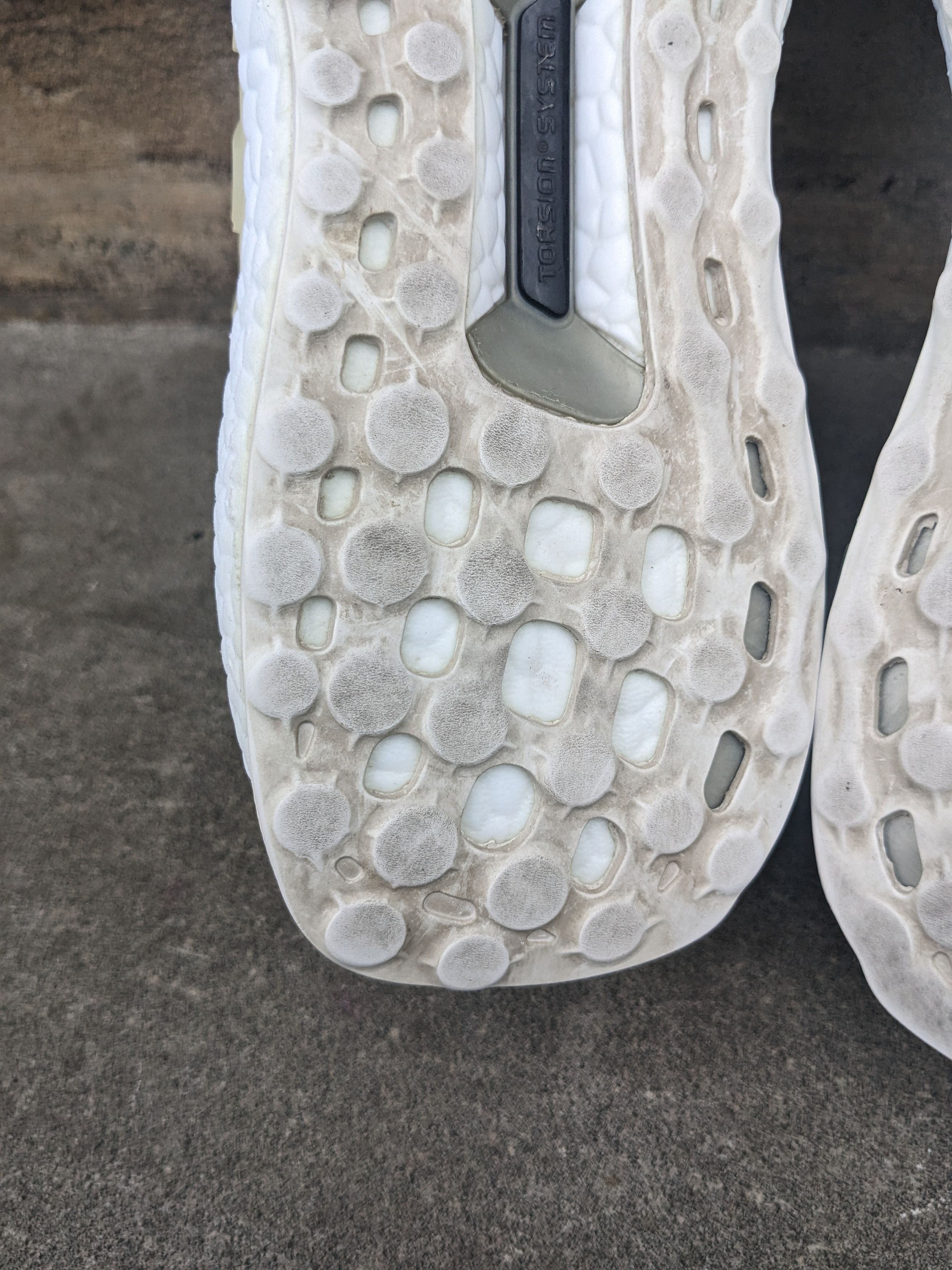 Adidas × Designer Adidas UltraBoost 3.0 Triple White Size 7 Running Shoes Size US 7 / EU 40 - 11 Thumbnail