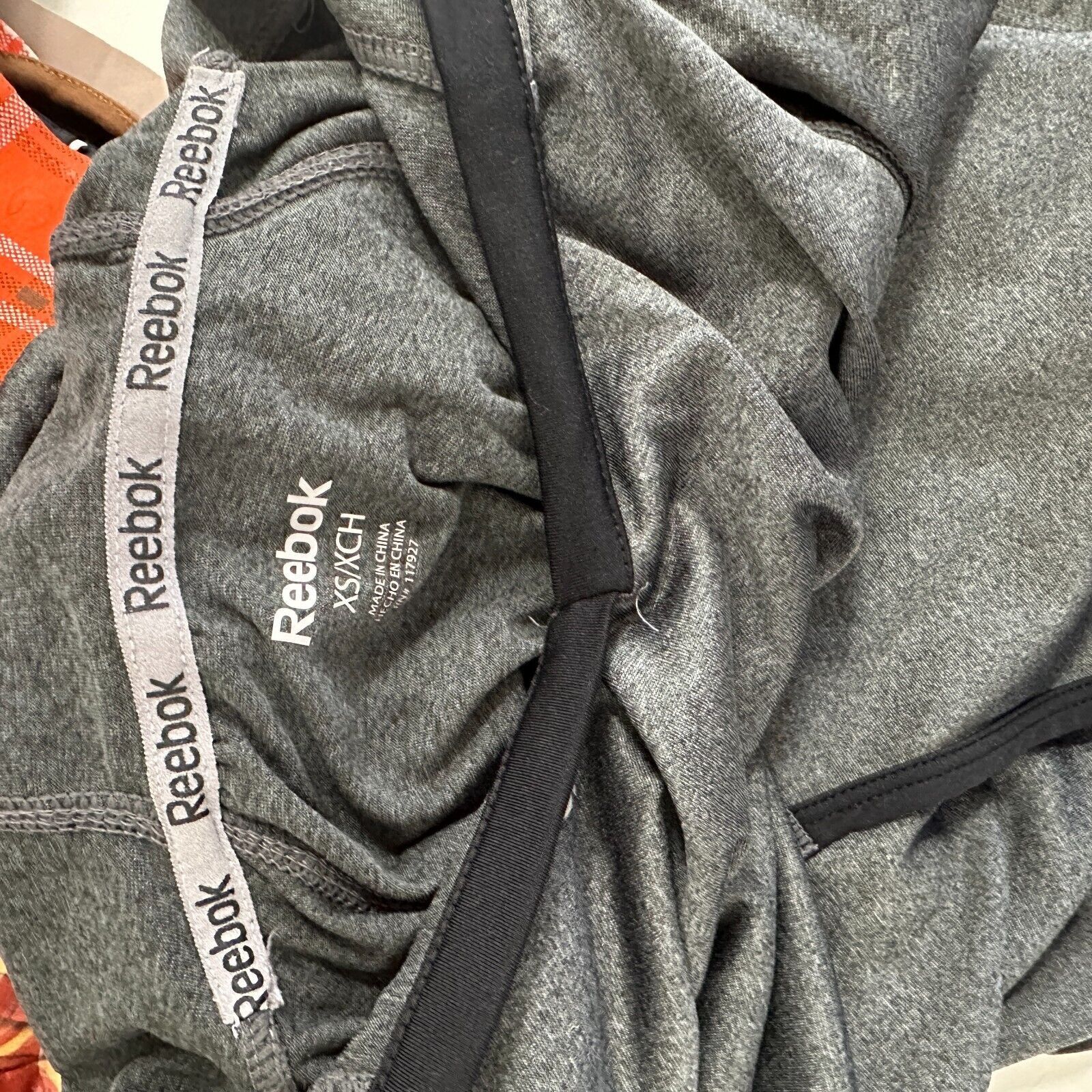 Reebok Reebok Gray Long Sleeve Hooded Pullover Shirt Front Pockets Size XS / US 0-2 / IT 36-38 - 6 Thumbnail