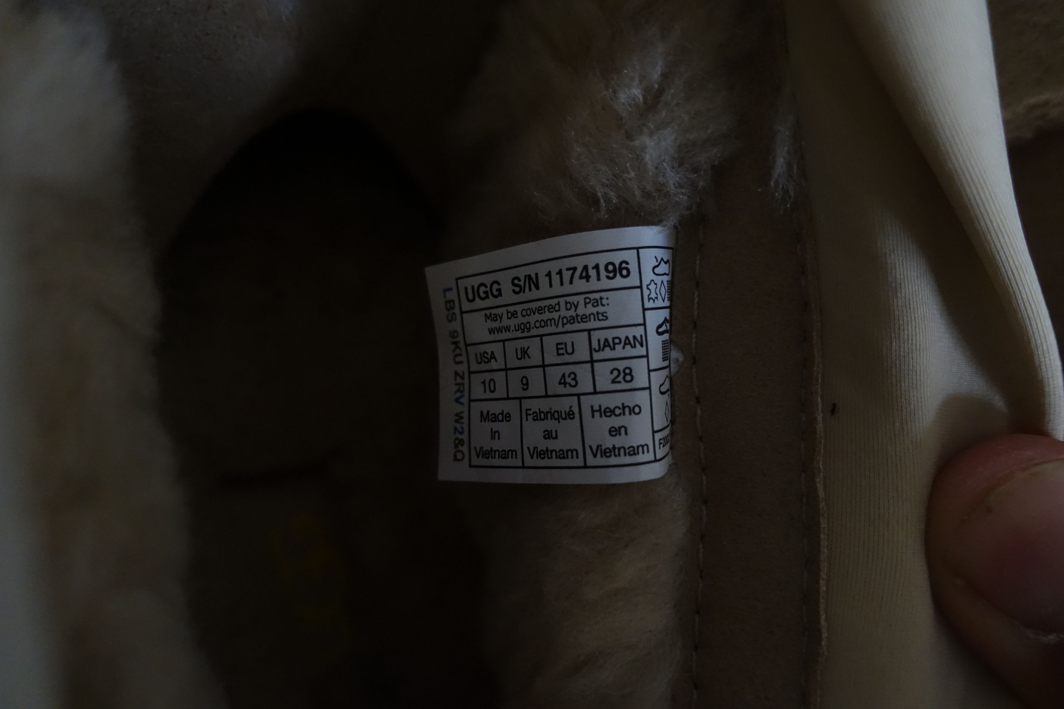 Ugg Ugg - Short Weather Hybrid Size US 10 / EU 43 - 8 Thumbnail
