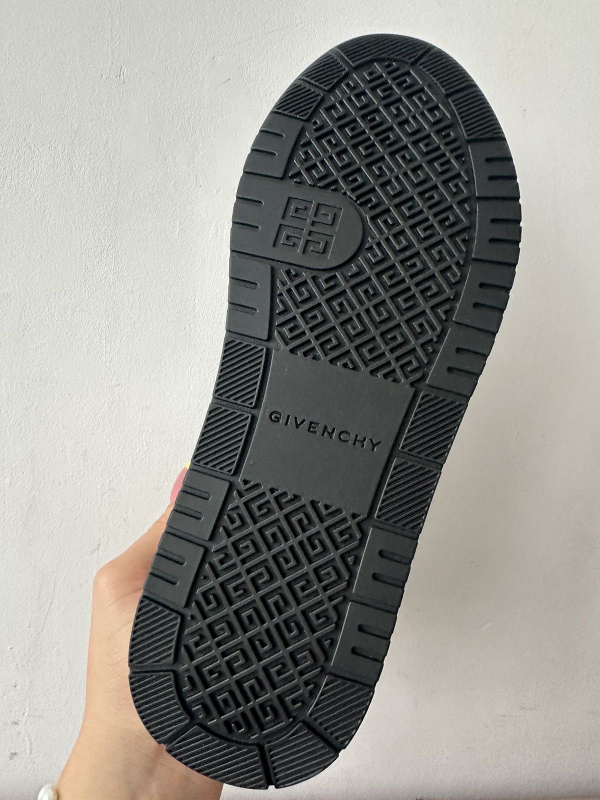 Givenchy Givenchy G4 leather low trainers designer sneakers premium Size US 9 / IT 39 - 4 Thumbnail