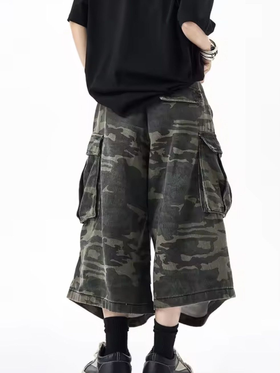 Japanese Brand Unisex washed loose baggy military outdoor cargo shorts Size US 34 / EU 50 - 7 Thumbnail