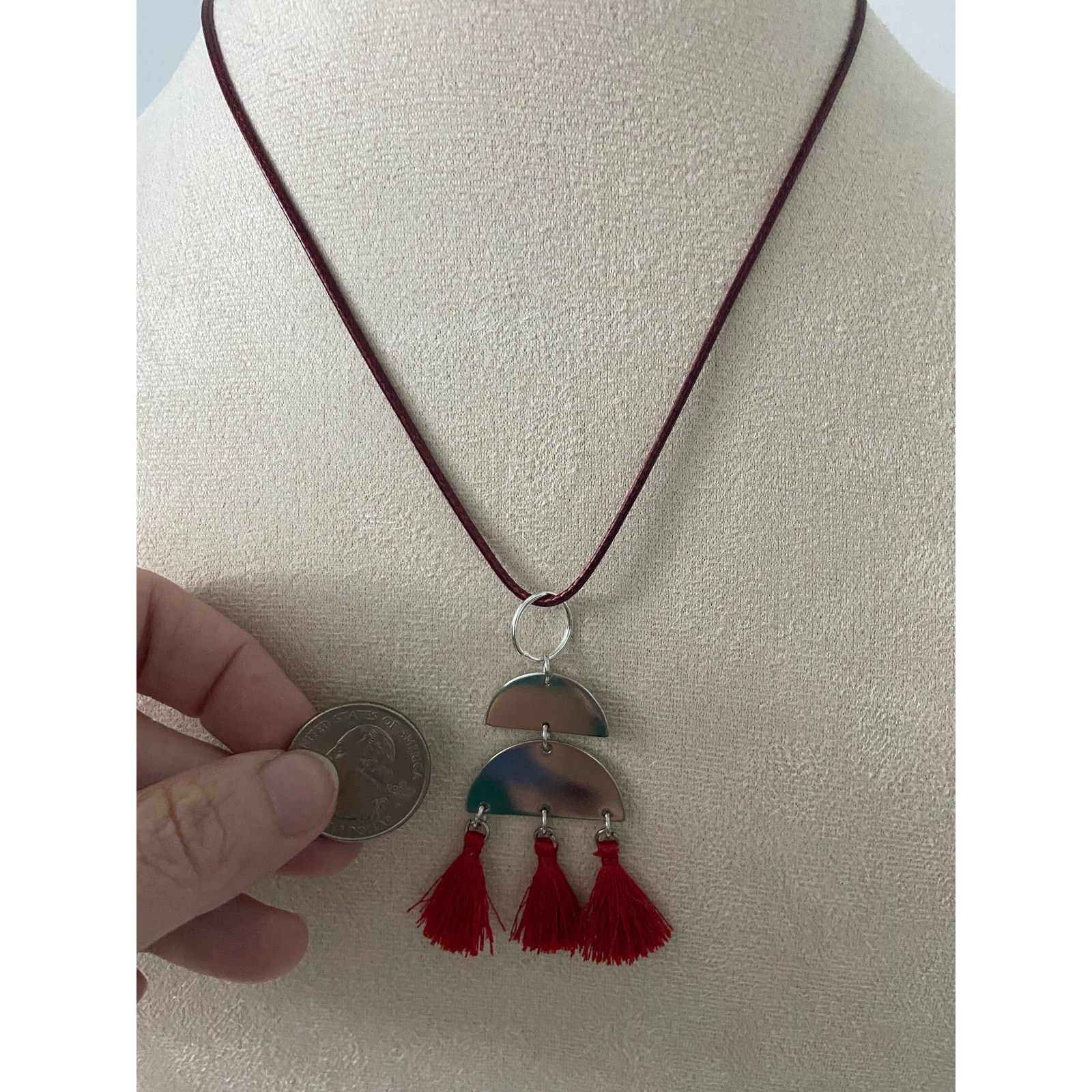 Other red tassel pendant necklace silver tone Size ONE SIZE - 2 Thumbnail