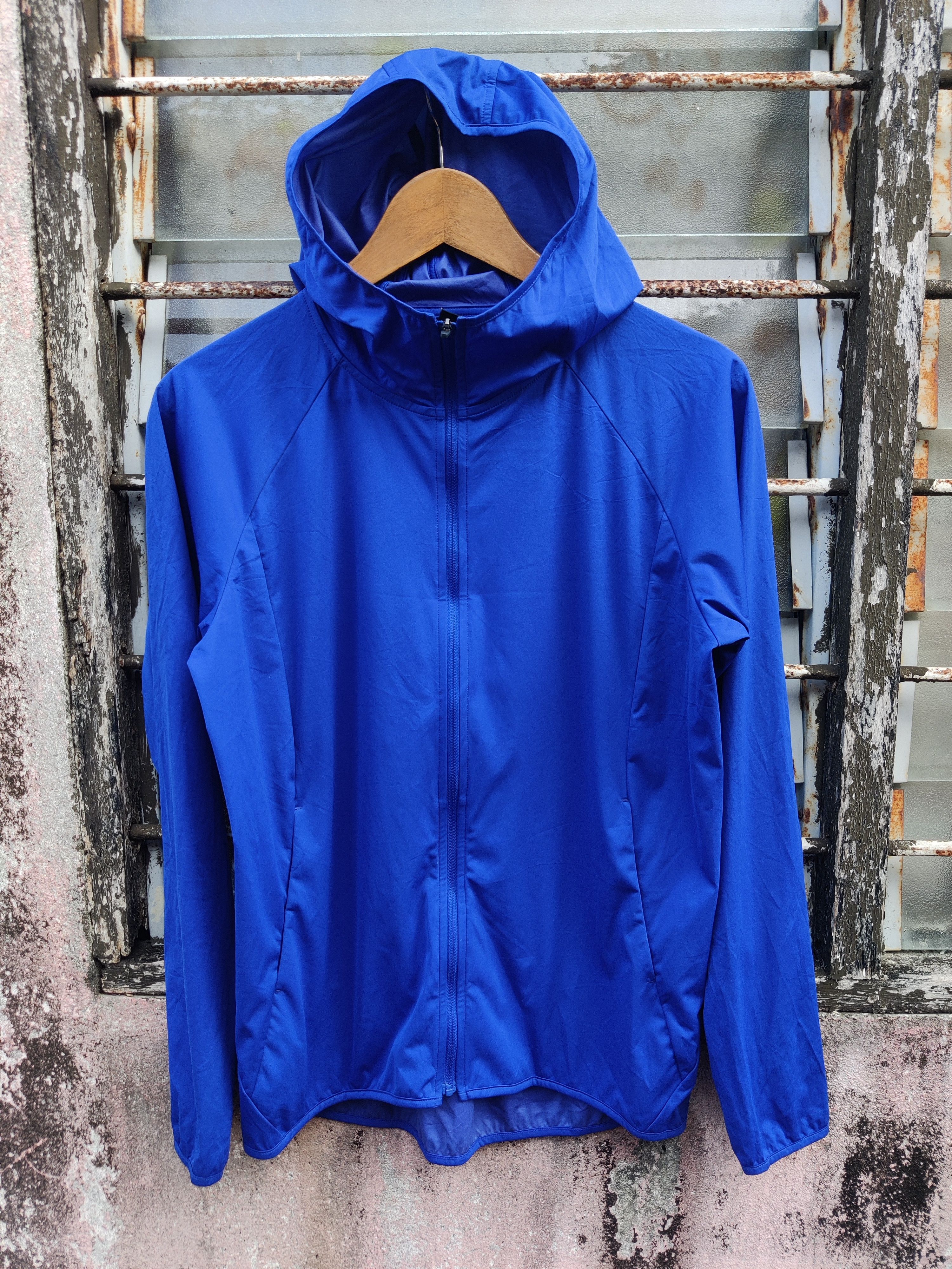 Uniqlo Vintage Uniqlo Light Windbreaker Jacket Size US M / EU 48-50 / 2 - 2 Thumbnail