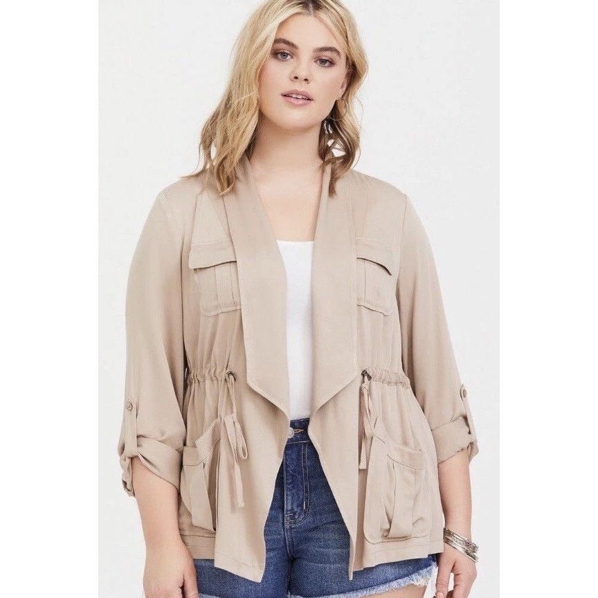 Corridor Torrid Womens Jacket Drape Front Drawstring Anorak Size 3X Size 3XL / US 20-22 - 1 Thumbnail