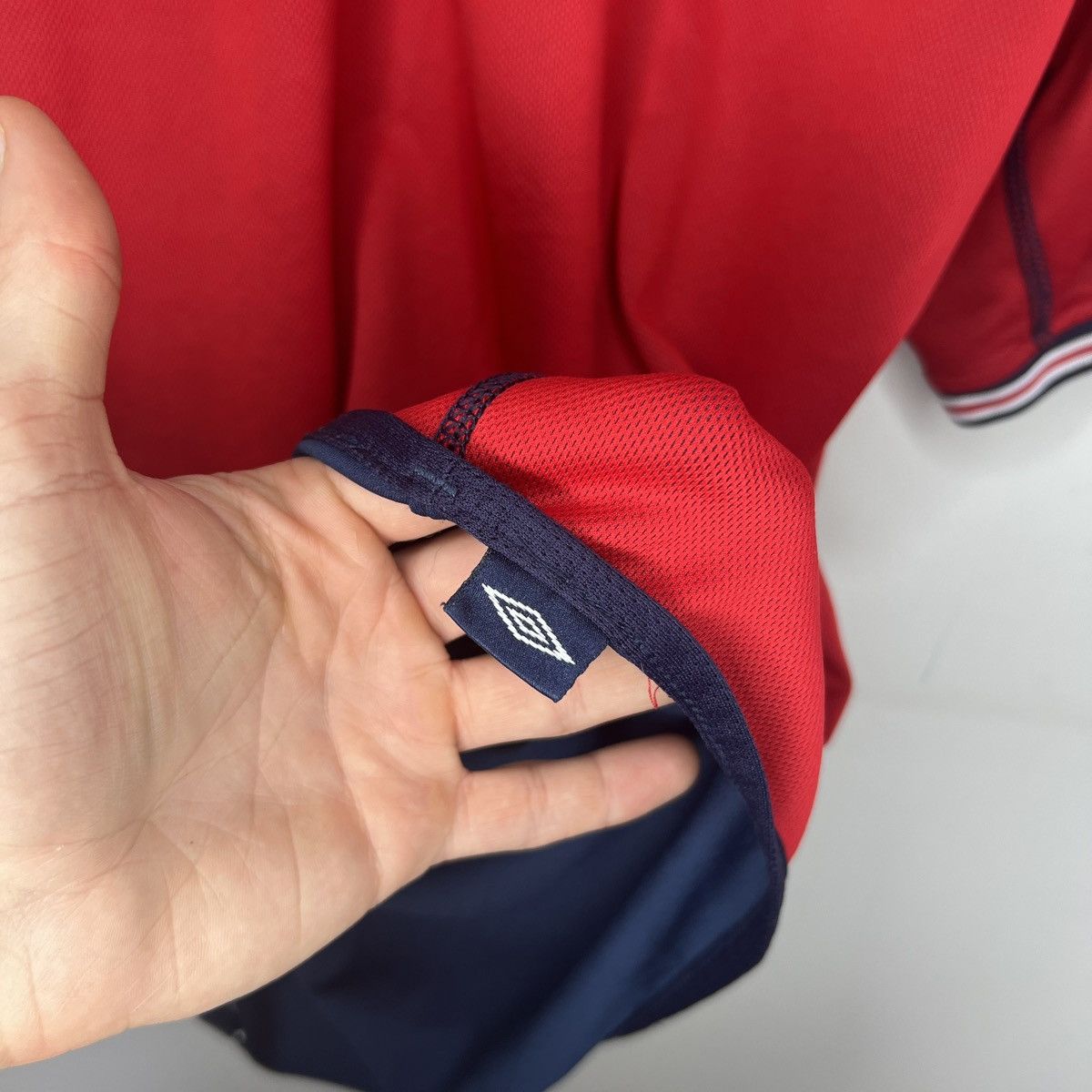Umbro Vintage Umbro England jersey men’s Size US L / EU 52-54 / 3 - 8 Thumbnail