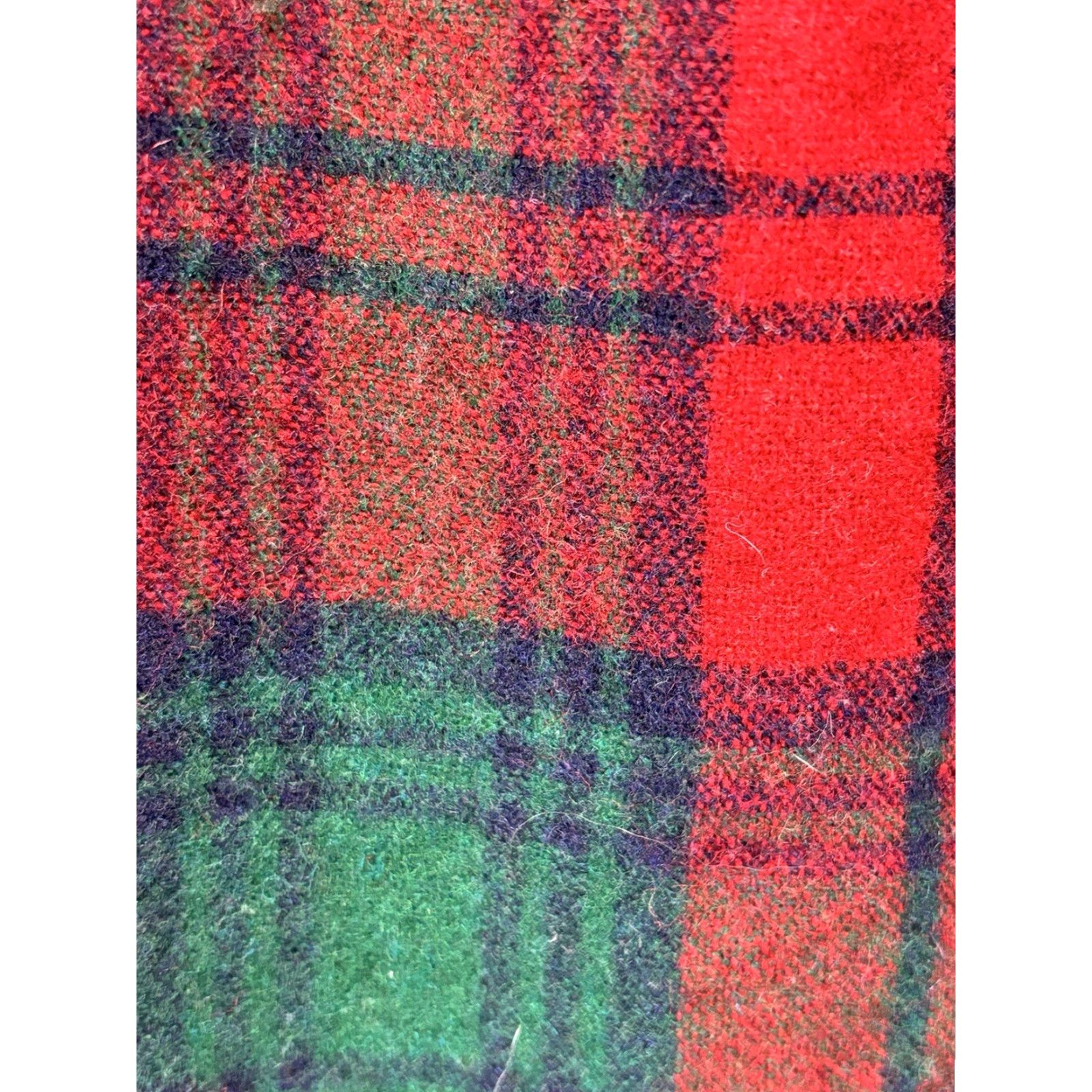 Vintage VINTAGE Mountain Tek Shirt Plaid Wool Blend Red Green Long Sleeve Men’s Button-Up Collared Outdoor Fall Winter Size L Size US L / EU 52-54 / 3 - 6 Thumbnail