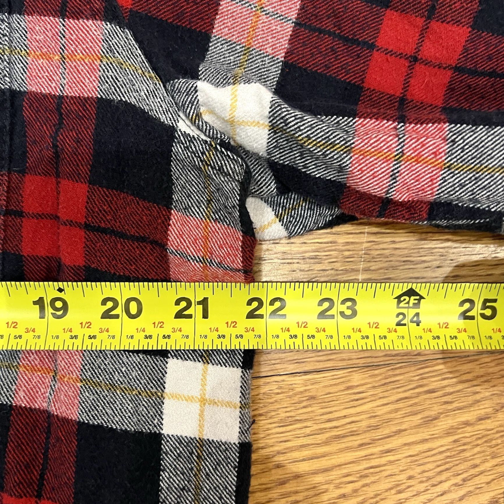 Vintage VINTAGE LL Bean Sherpa Lined Scotch Plaid Shirt Jacket Mens M Reg Snap Button Shacket Size US M / EU 48-50 / 2 - 5 Thumbnail
