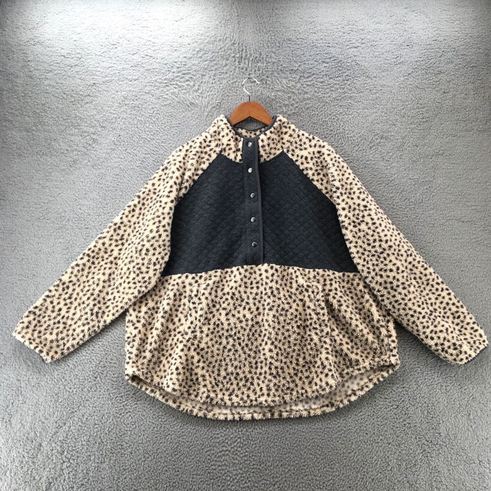 Vintage Maurices Quilted Leopard Sherpa Pullover Sweater Womens 3X Beige Snap Button Size XXL / US 16-18 / IT 52-54 - 2 Thumbnail