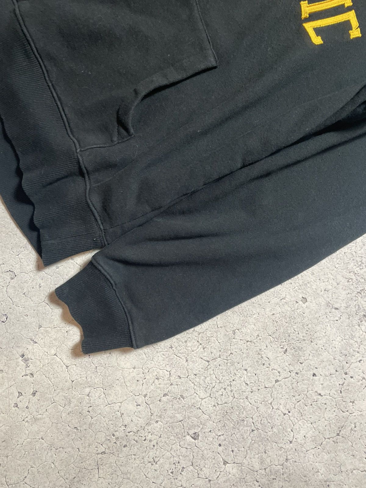 Russell Athletic × Vintage Vintage Baggy Hoodie Russell Athletic Big Logo Y2K Size US L / EU 52-54 / 3 - 4 Thumbnail