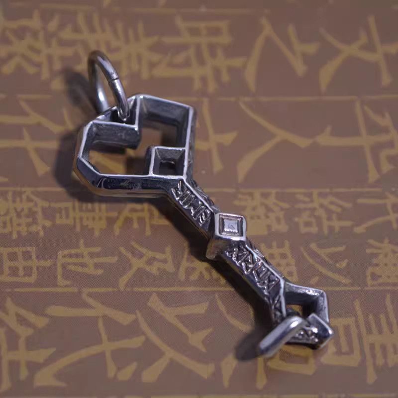 Other Key Rare STEAL! Y2K Chains Necklace Chain Size ONE SIZE - 1 Thumbnail