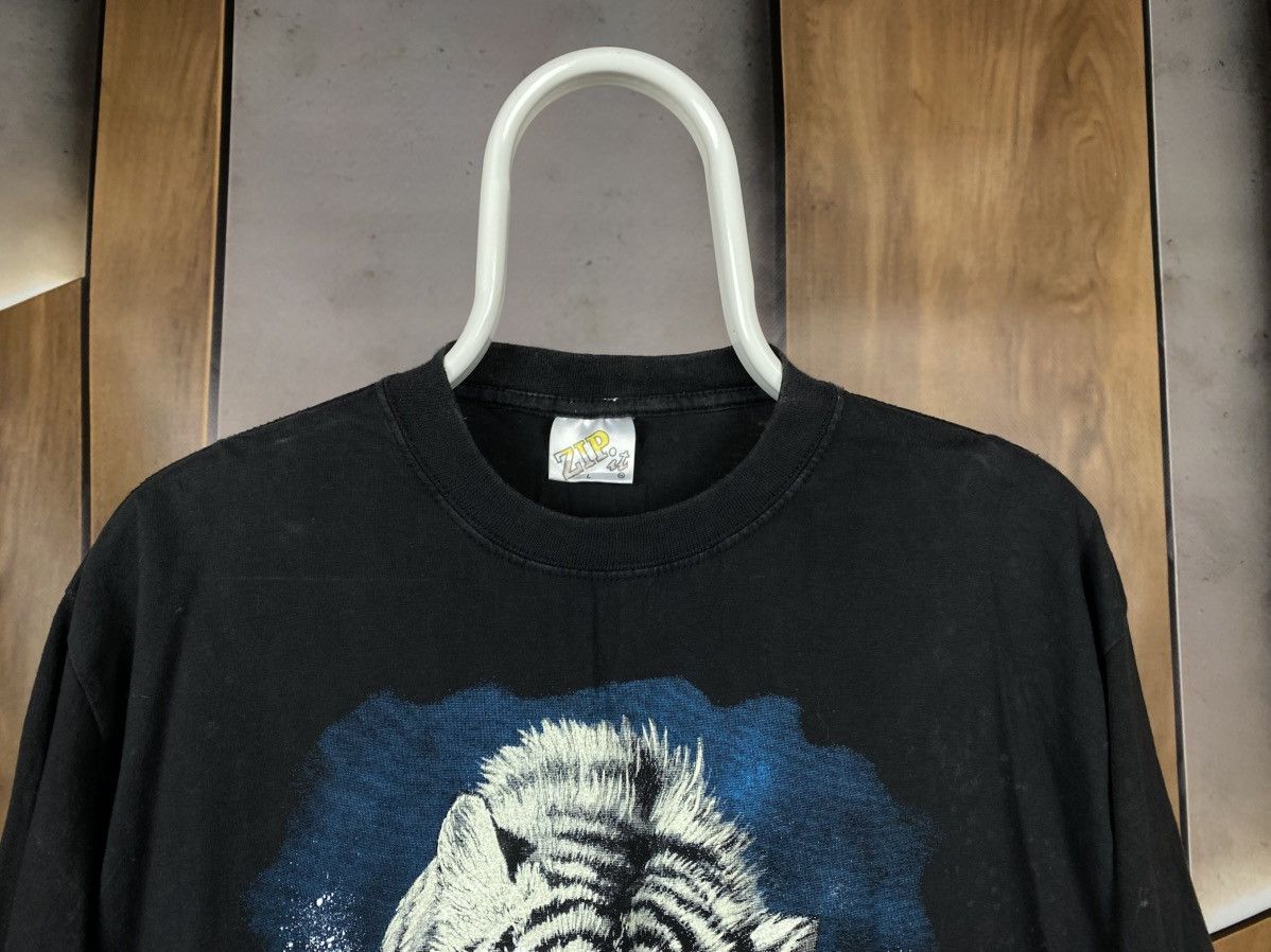 Vintage 🐅Vintage 90s T-Shirt Tiger Logo Zip It Lindon VTG Tee🐅 Size US L / EU 52-54 / 3 - 7 Thumbnail