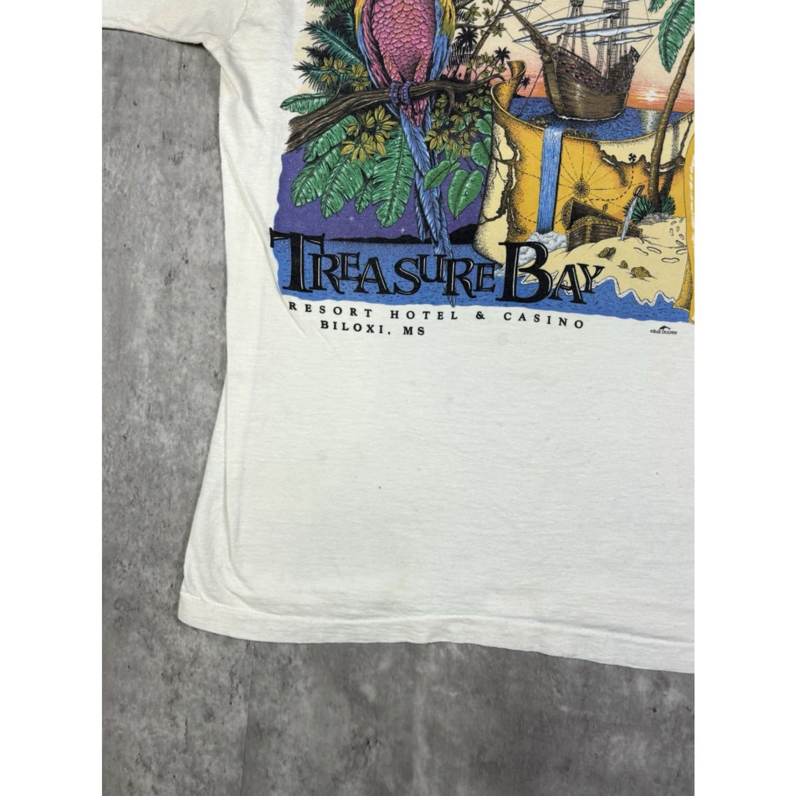 Fruit Of The Loom VINTAGE 90s Treasure Bay Art T Shirt M Fruit of the Loom Shirt Mens White Cotton Graphic Print Short Sleeve Round Neck 90s Vintage Size US M / EU 48-50 / 2 - 5 Thumbnail