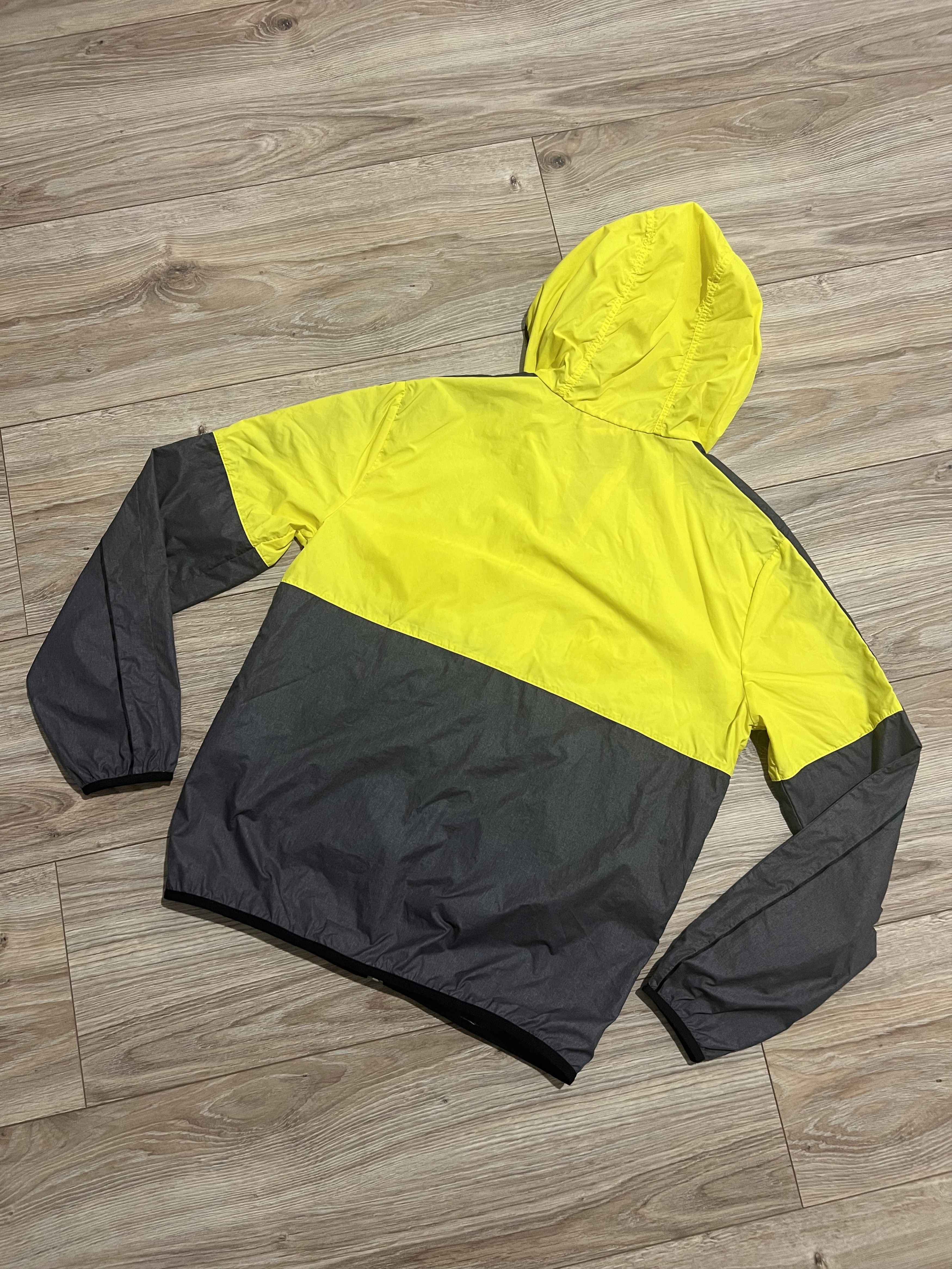 Puma × Vintage Light Jacket Puma Borussia Dortmund Vintage Germany Club Size US M / EU 48-50 / 2 - 11 Thumbnail