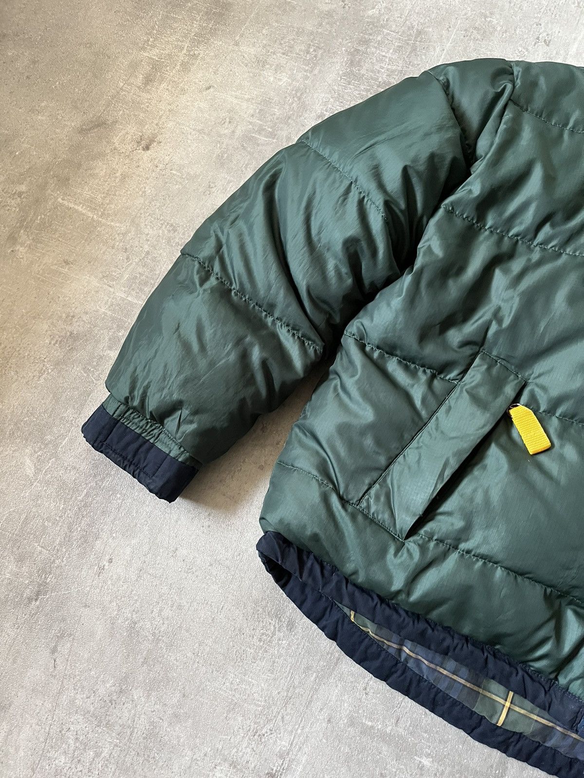 Tommy Hilfiger Vintage Tommy Hilfiger reversible tartan puffer jacket 90s Size US L / EU 52-54 / 3 - 13 Thumbnail