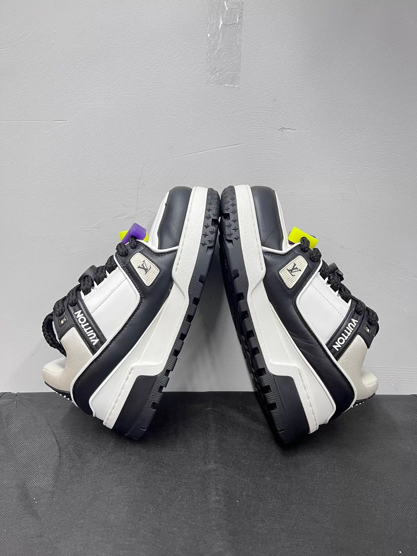 Louis Vuitton LV Trainer Maxi Low-Top B&W 6/40 Like New Size US 7 / EU 40 - 5 Thumbnail