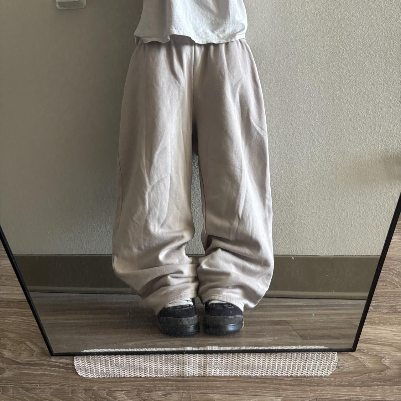 Japanese Brand Crazy Vintage Y2K/2000s Baggy Beige Skater Style Streetwear Sweatpants! Fits XL Size US 36 / EU 52 - 1 Thumbnail