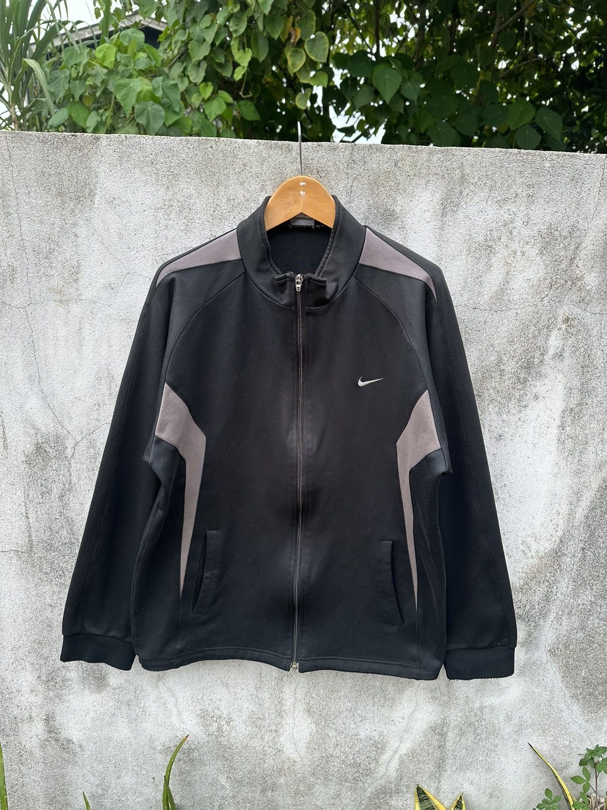 Nike Nike black sweater Size US XL / EU 56 / 4 - 4 Thumbnail