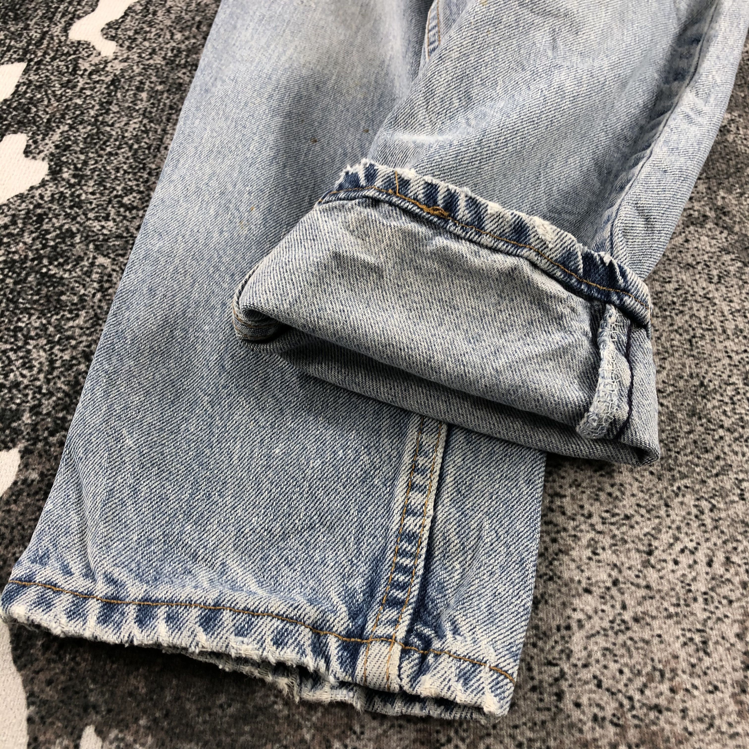 Levi's Vintage 90s Levis 550 Jeans Medium Wash Denim KJ846 Size US 29 - 7 Thumbnail