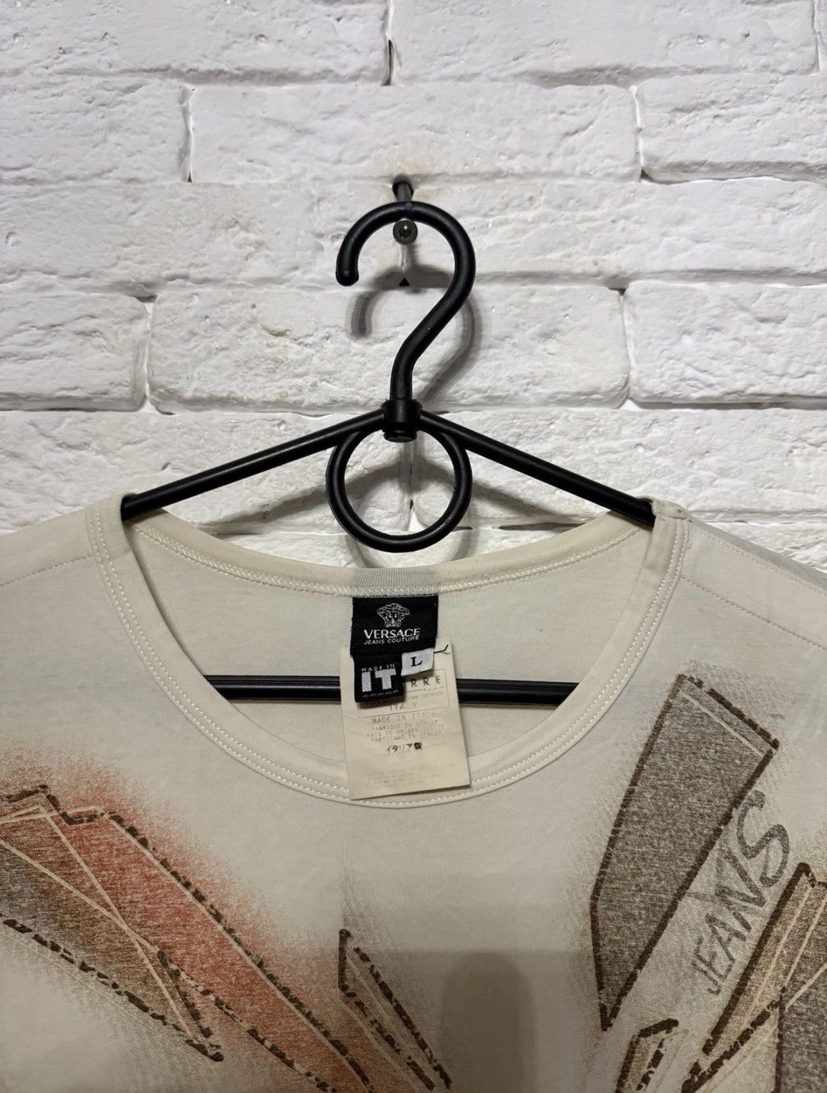 Versace Jeans Couture Vintage Versace Jeans Couture T-shirt Y2K Print Medusa Size US L / EU 52-54 / 3 - 7 Thumbnail